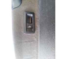 MANDO ELEVALUNAS DELANTERO DERECHO 7L6959855CREH 