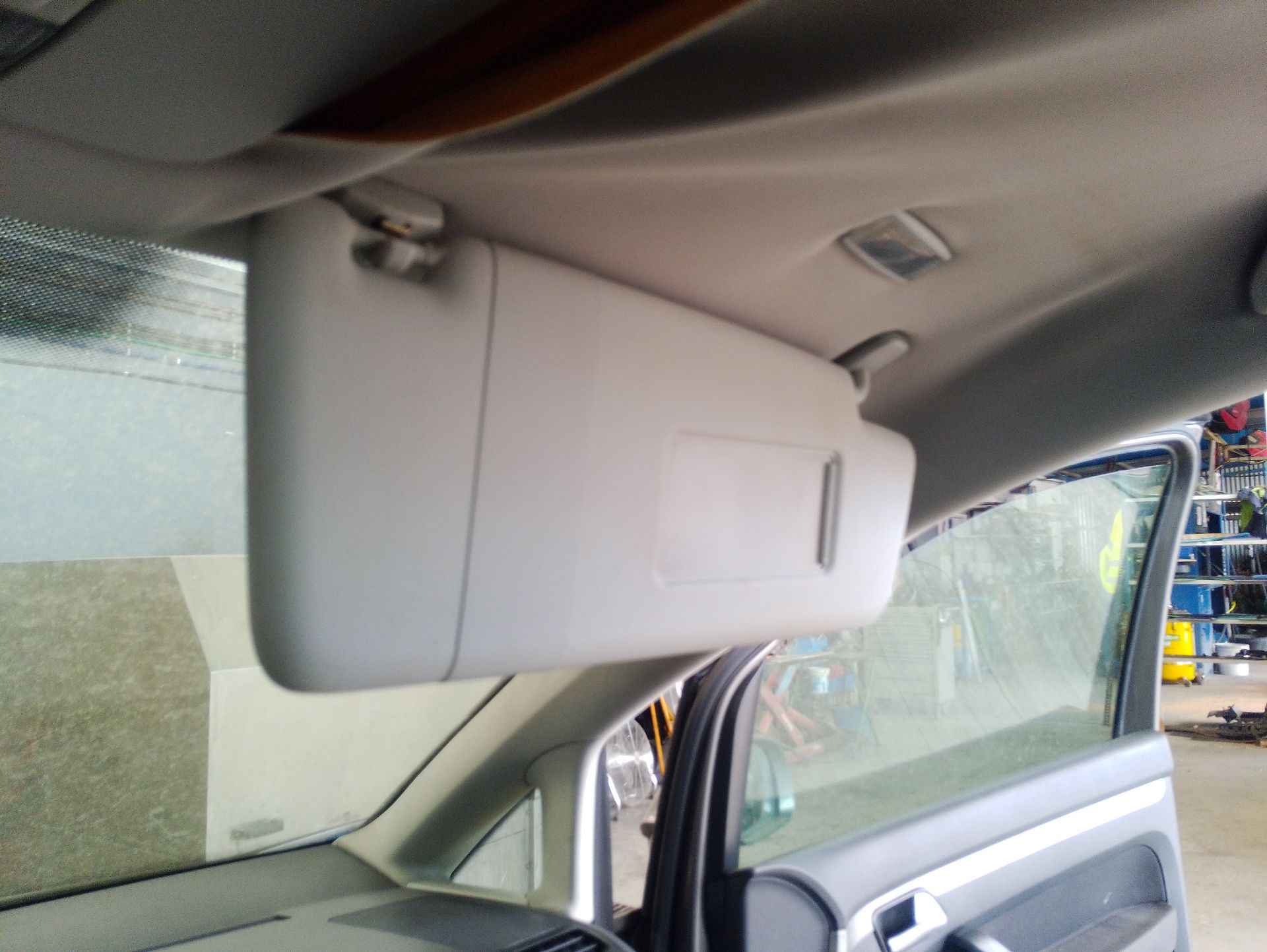 Recambio de parasol derecho para volkswagen touran (1t1, 1t2) 1.4 tsi referencia OEM IAM 1T0857552F2F4  