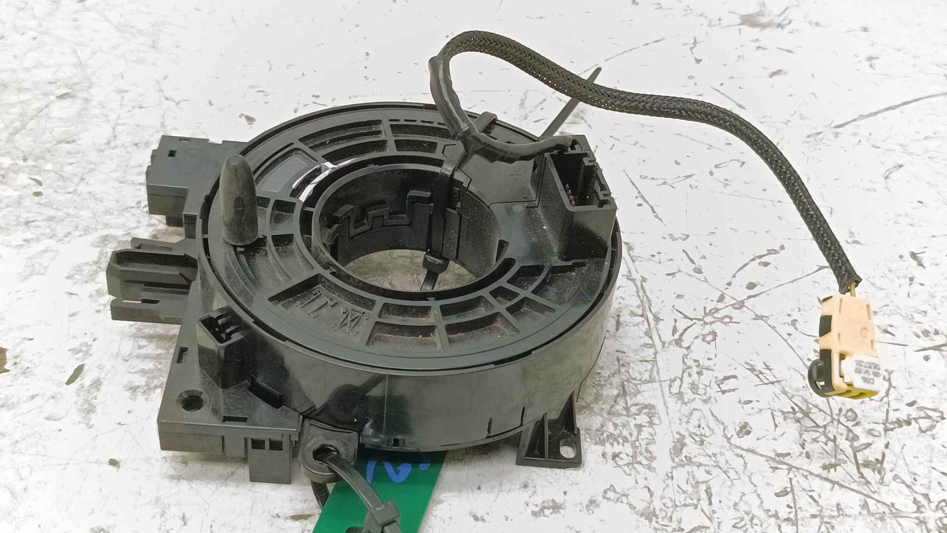 Recambio de anillo airbag para renault captur ii equilibre referencia OEM IAM 255540638R 2NN0710B 