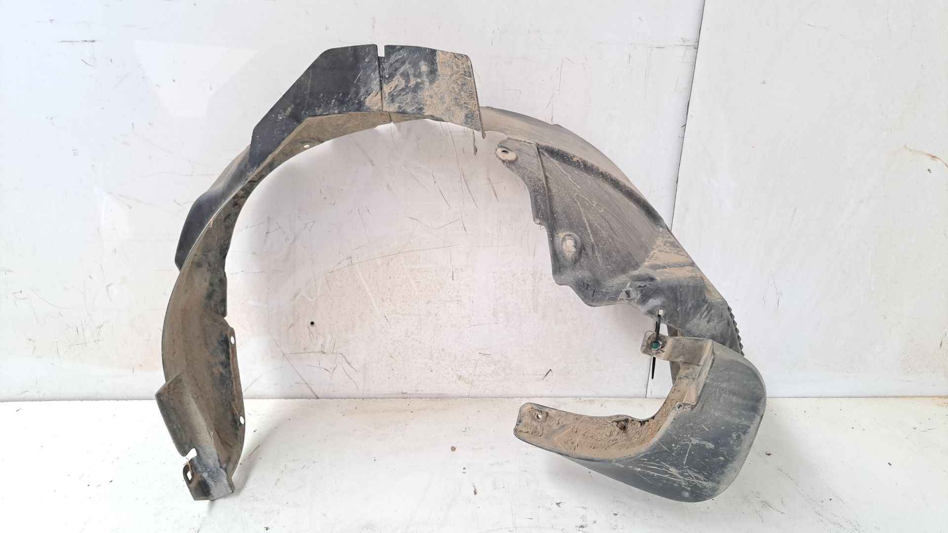 Recambio de paso rueda delantero izquierdo para hyundai tucson (jm) 2.0 a las 4 ruedas referencia OEM IAM 868152e010  