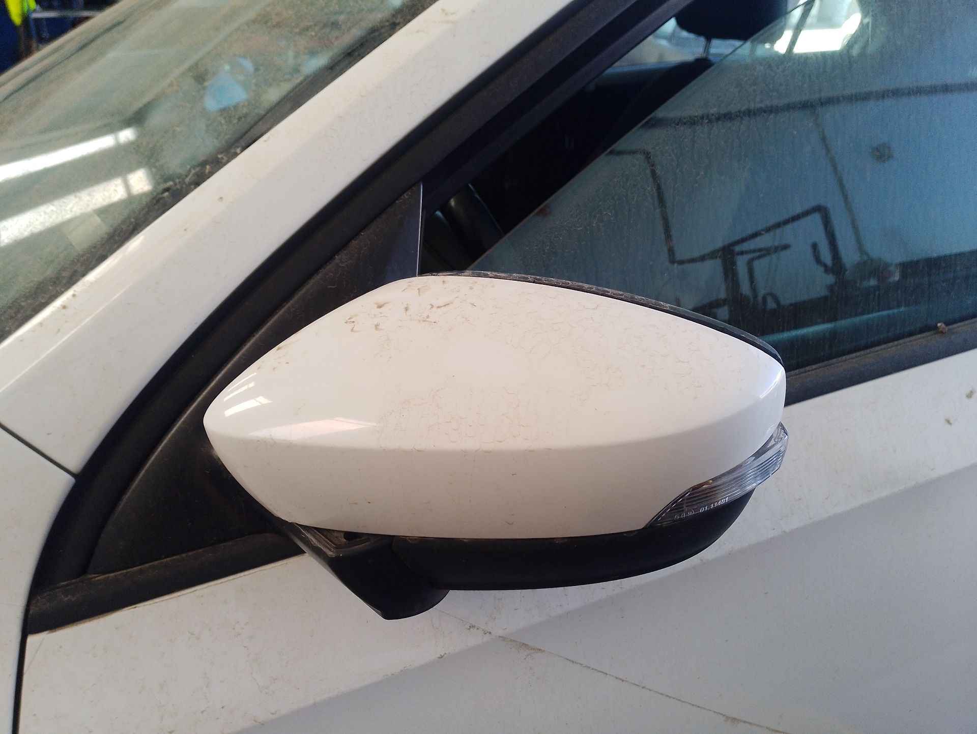 Recambio de retrovisor izquierdo para skoda rapid (nh3, nk3, nk6) 1.6 tdi referencia OEM IAM   