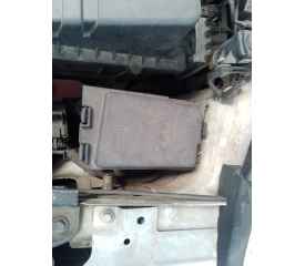 CAJA RELES / FUSIBLES 