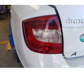 PILOTO TRASERO IZQUIERDO 5JH945111 / 5JH945111A 