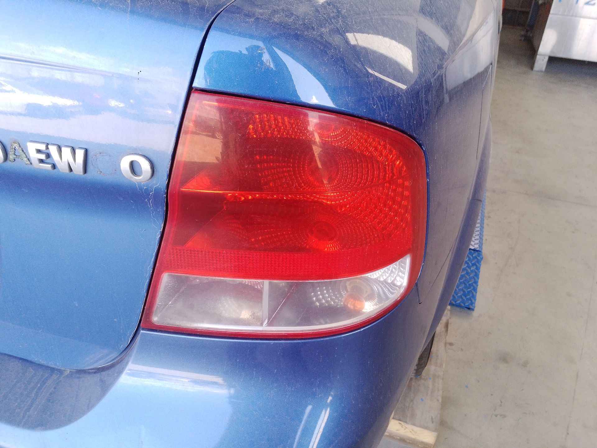 Recambio de piloto trasero derecho para daewoo kalos sedán (klas) 1.4 referencia OEM IAM 96540321  
