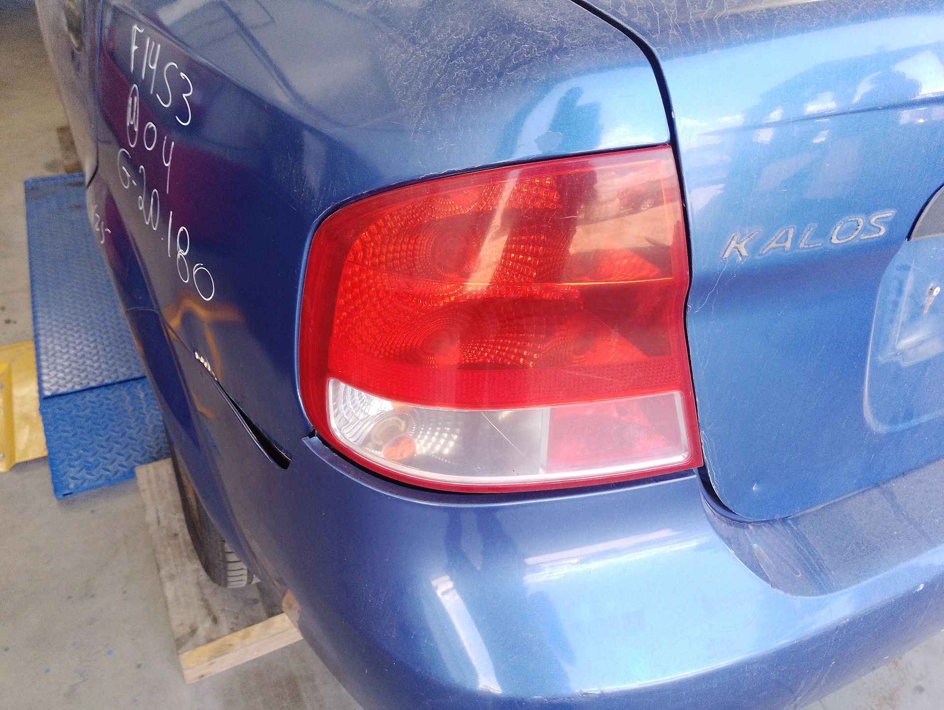 Recambio de piloto trasero izquierdo para daewoo kalos sedán (klas) 1.4 referencia OEM IAM 96540320  