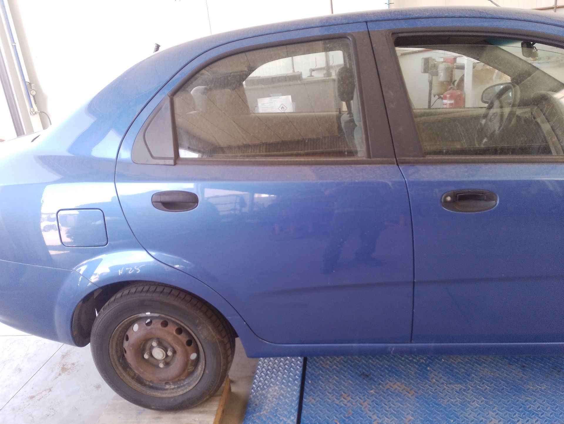 Recambio de puerta trasera derecha para daewoo kalos sedán (klas) 1.4 referencia OEM IAM 96585402  