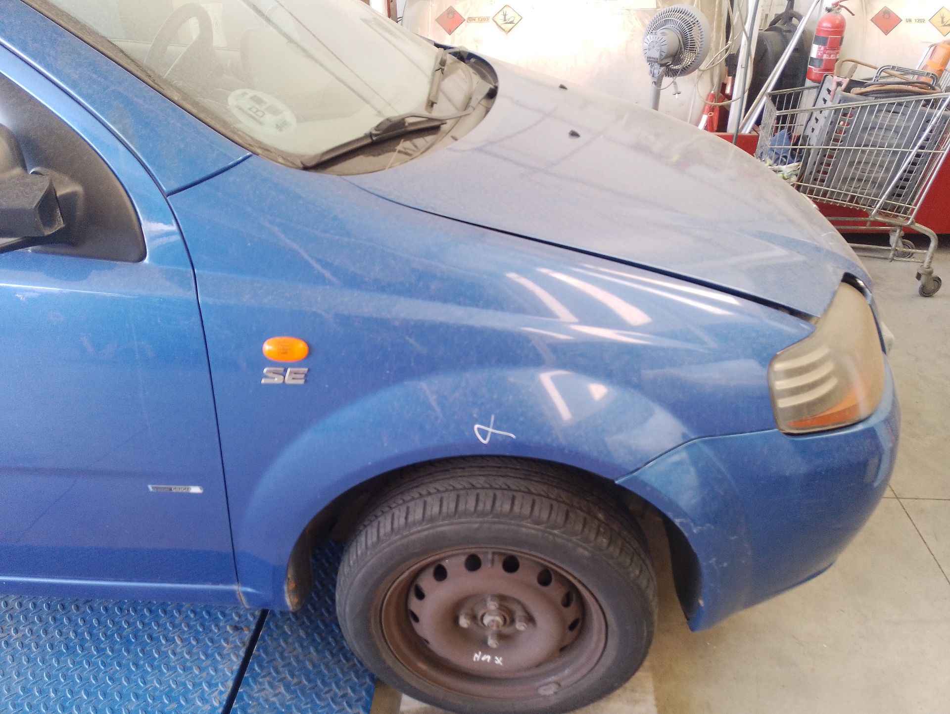 Recambio de aleta delantera derecha para daewoo kalos sedán (klas) 1.4 referencia OEM IAM 96476680  