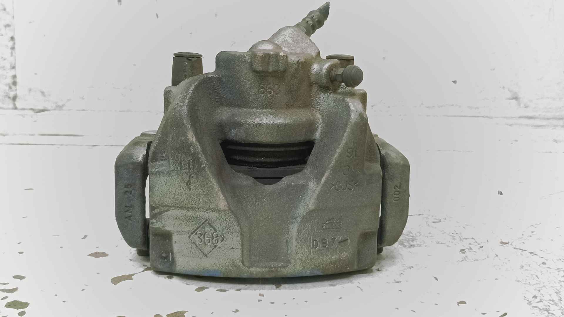 Recambio de pinza de freno delantera izquierda para renault captur ii equilibre referencia OEM IAM   