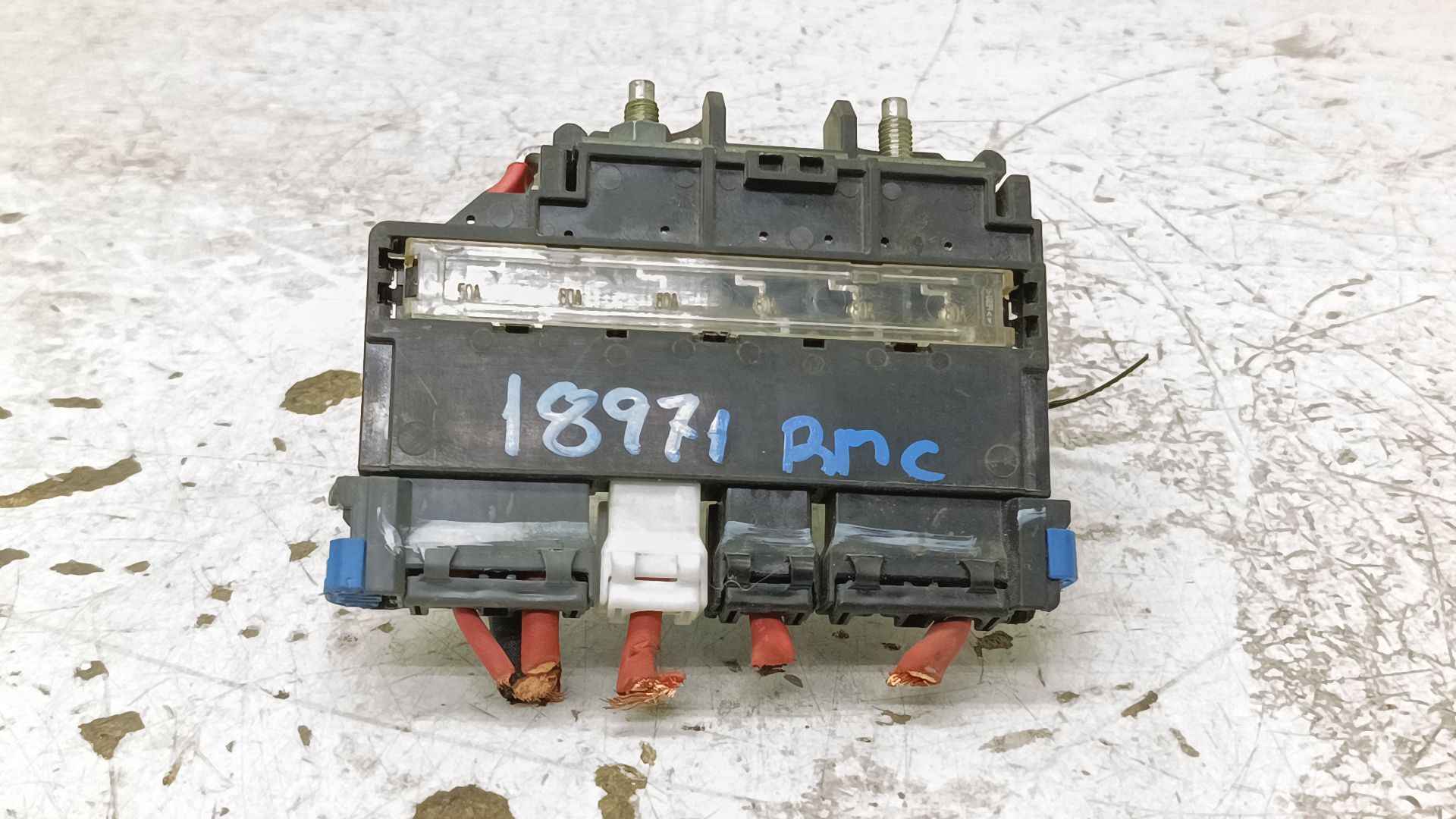 Recambio de borna de bateria para renault captur ii equilibre referencia OEM IAM   