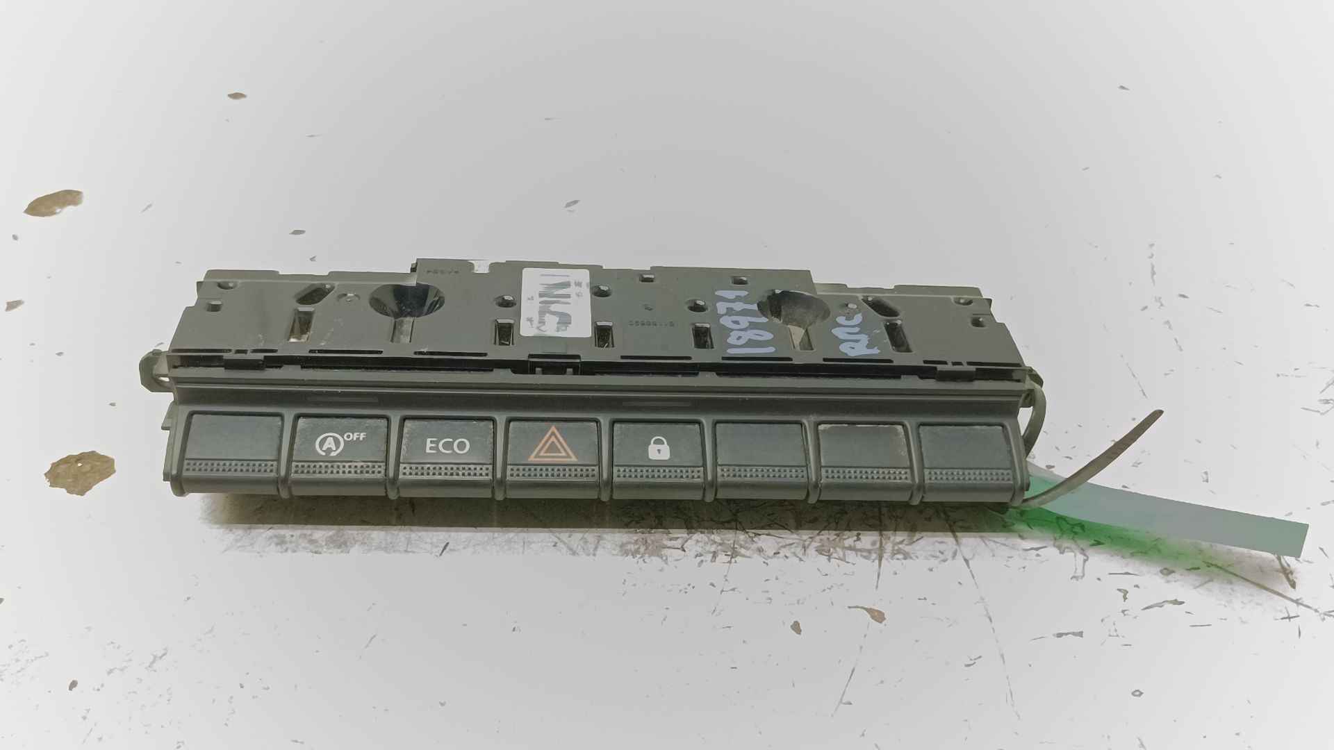 Recambio de mando multifuncion para renault captur ii equilibre referencia OEM IAM 283E86009R  