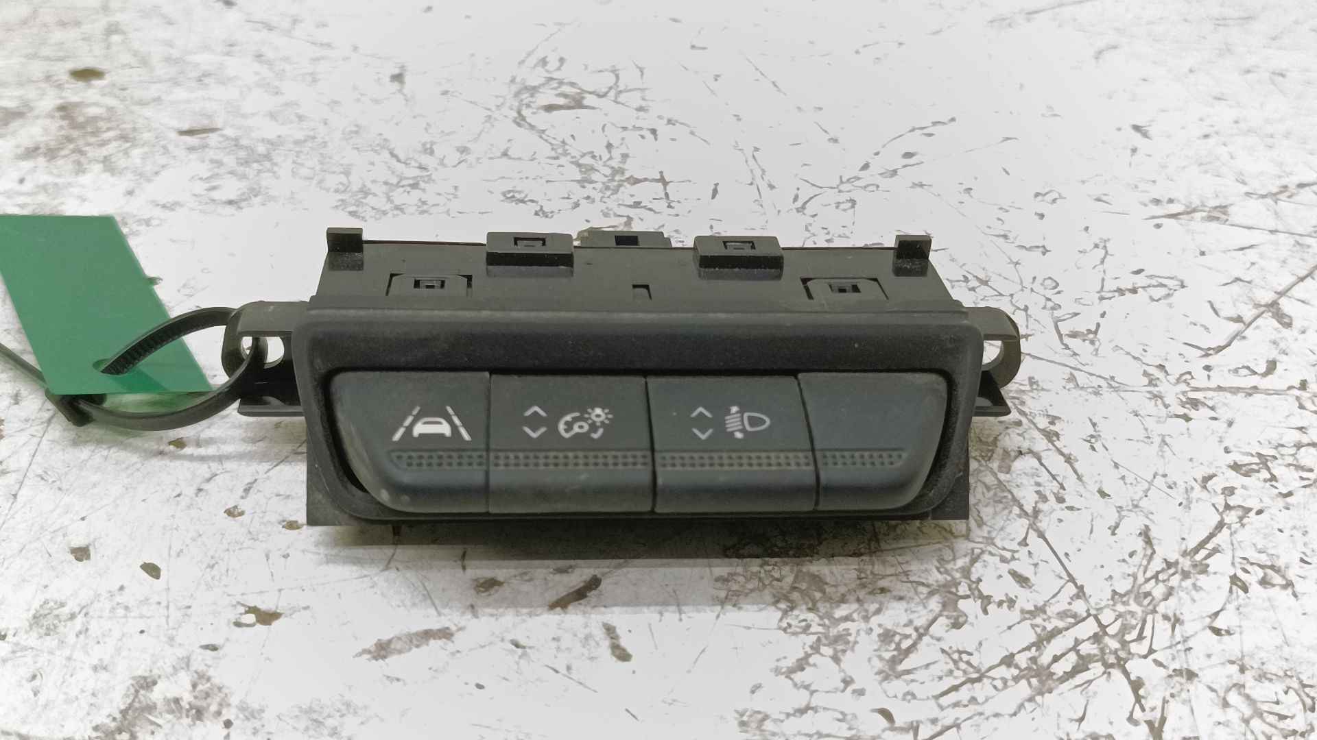 Recambio de mando multifuncion para renault captur ii equilibre referencia OEM IAM 259803780R 03572060101 