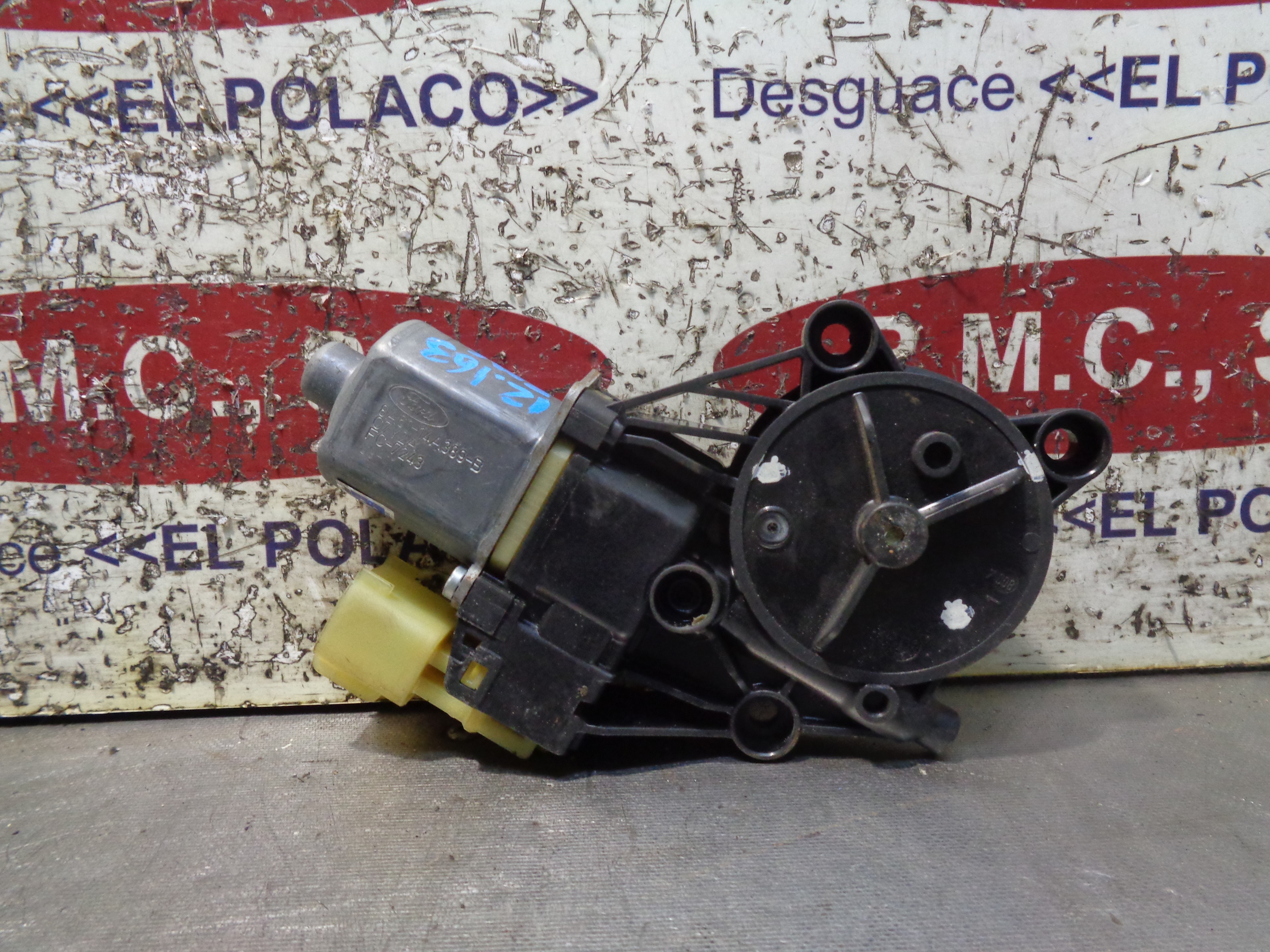 Recambio de motor elevalunas delantero izquierdo para ford fiesta (cb1) ambiente referencia OEM IAM 8A6114A389  