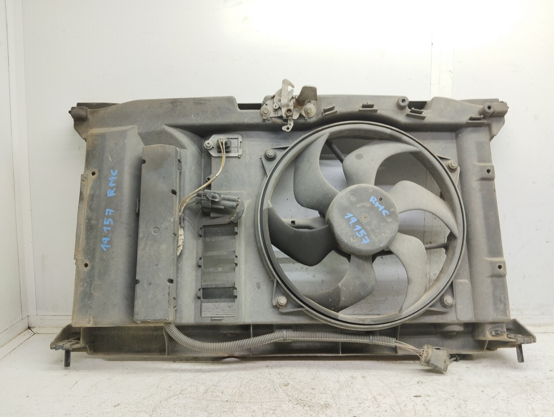 Recambio de electroventilador para citroën xsara picasso 1.6 lx plus referencia OEM IAM 9634009380  