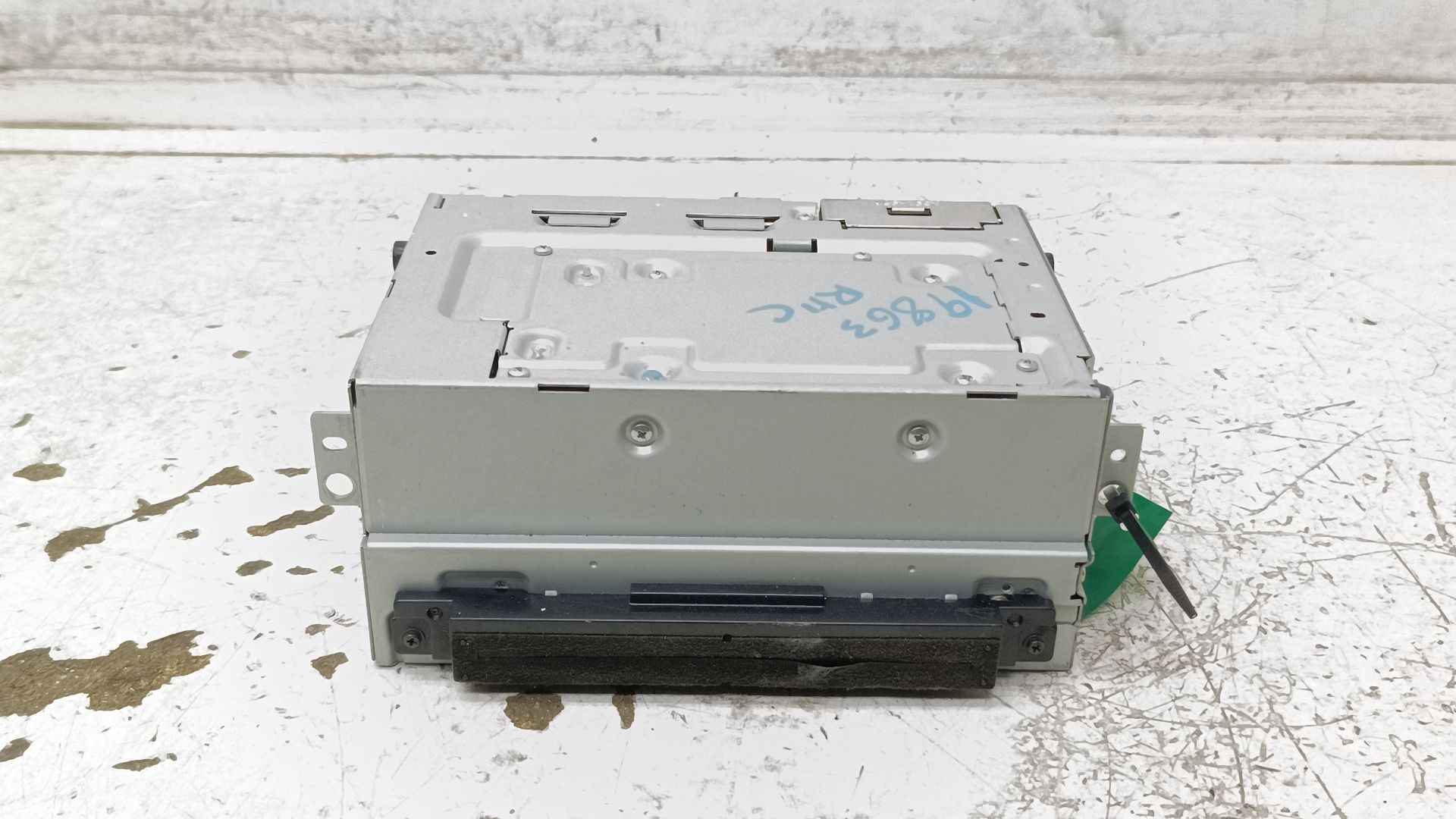 Recambio de sistema audio / radio cd para volvo v60 kombi plug-in hybrid awd referencia OEM IAM 36050657AA  