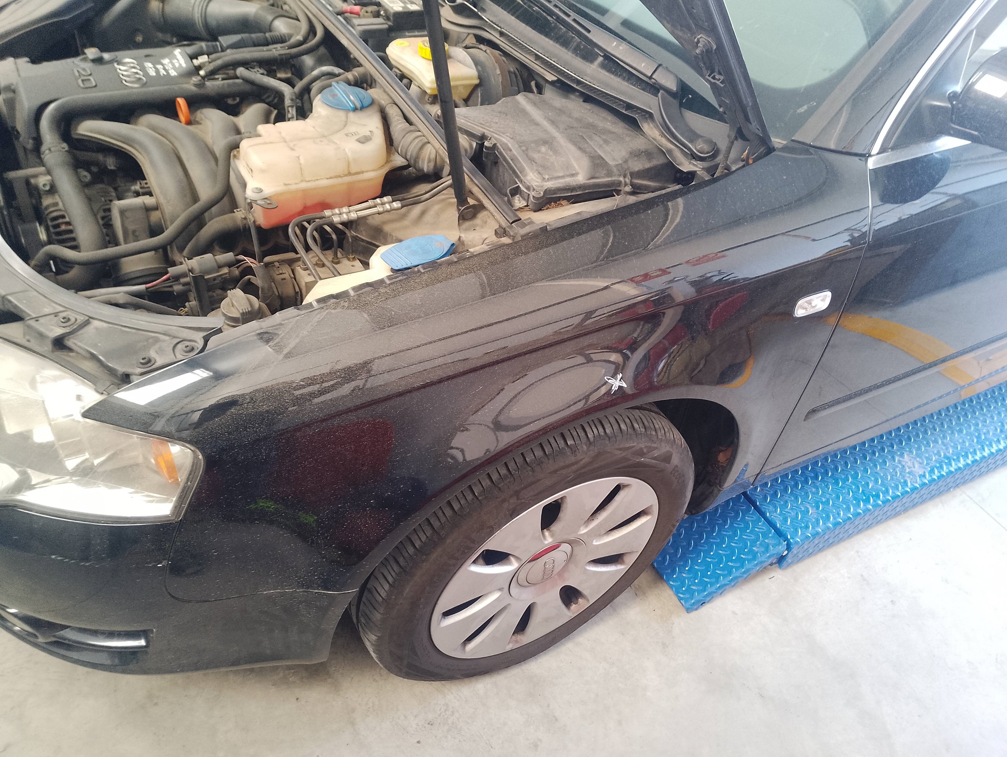 Recambio de aleta delantera izquierda para audi a4 berlina (8e) 2.0 referencia OEM IAM   