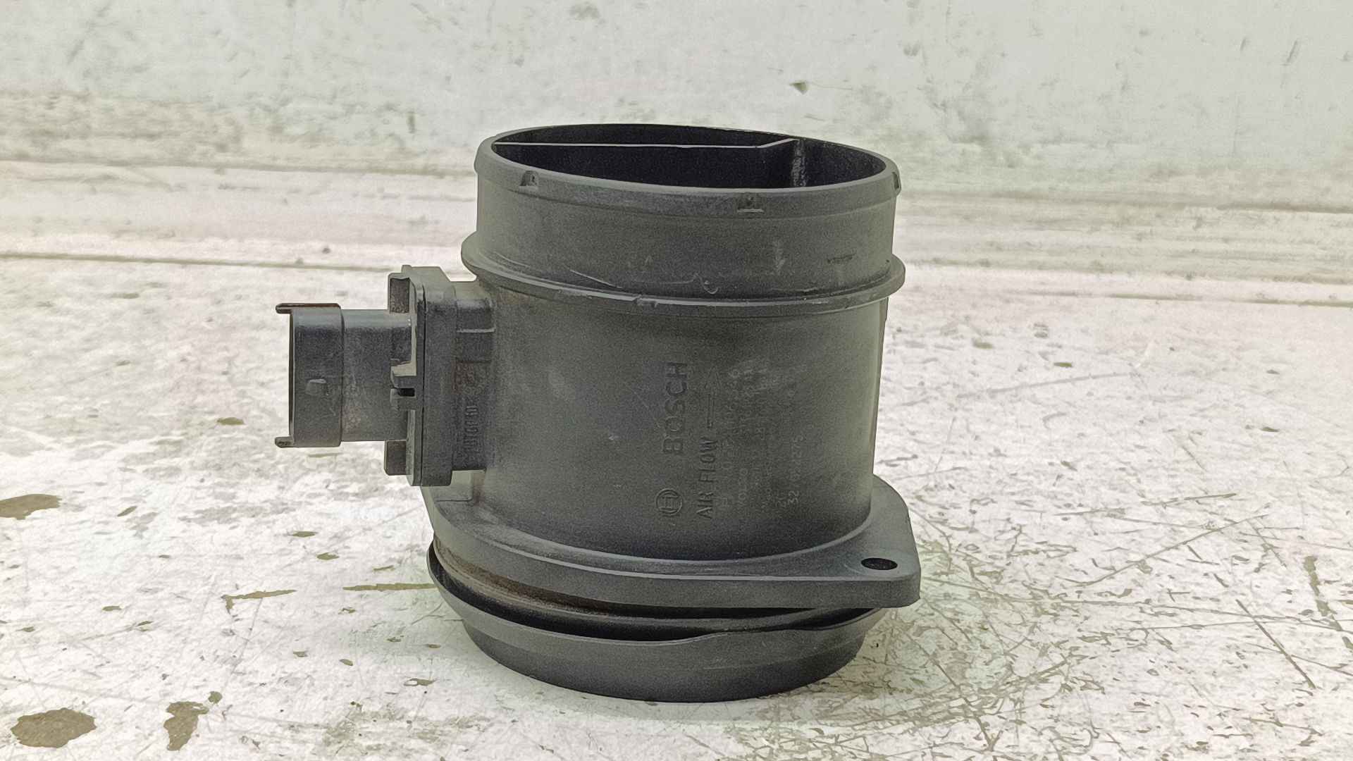 Recambio de caudalimetro para volvo v60 kombi plug-in hybrid awd referencia OEM IAM   