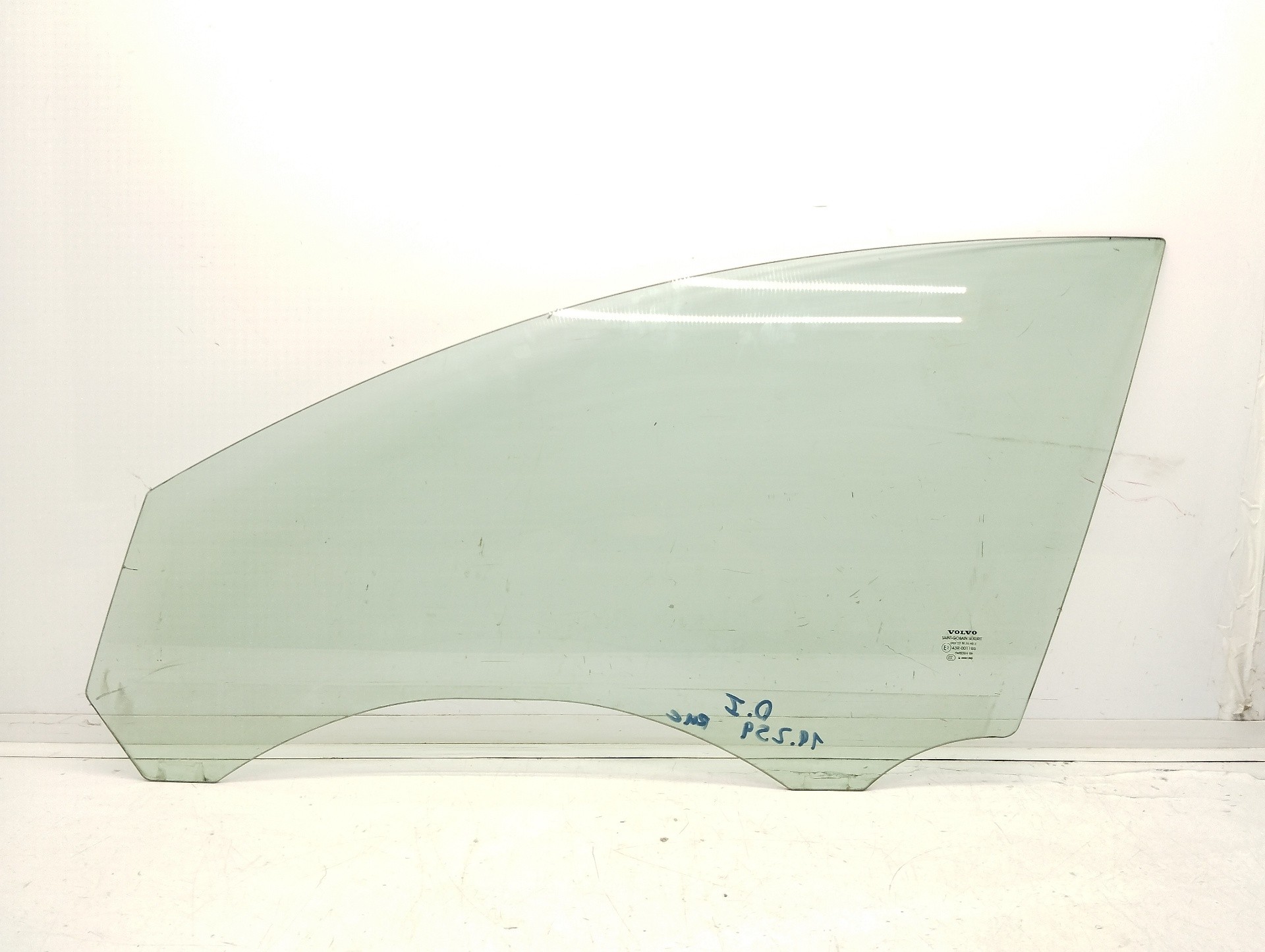 Recambio de luna delantera izquierda para volvo s40 berlina 2.0 d kinetic referencia OEM IAM 43R001105  