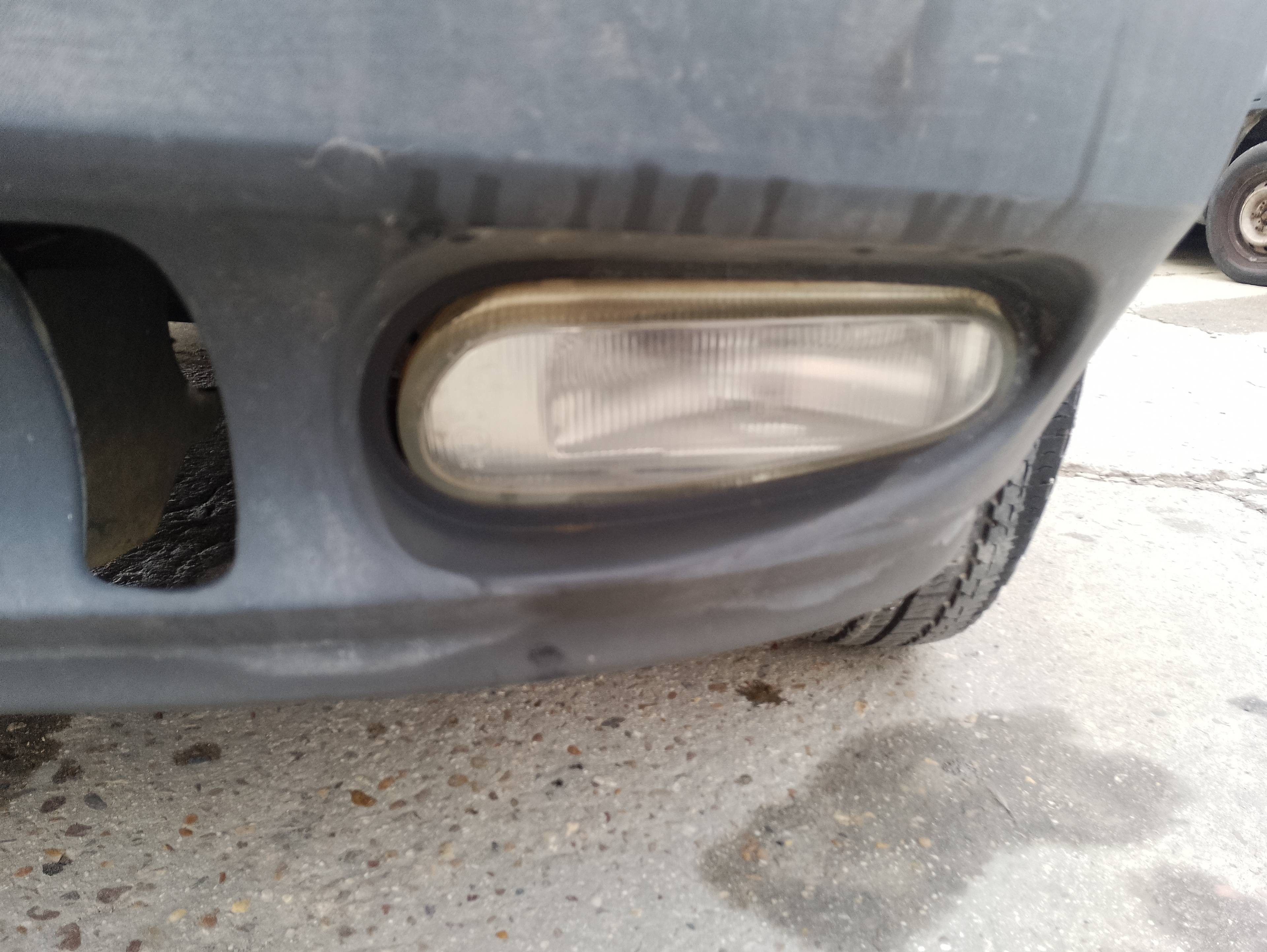Recambio de faro antiniebla izquierdo para ford transit mod. 2000 bus referencia OEM IAM   