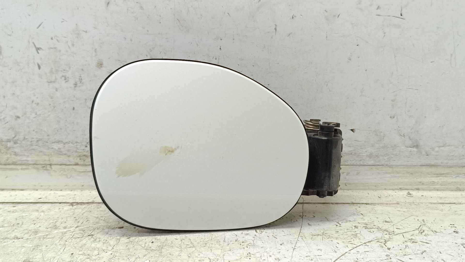 Recambio de tapa exterior combustible para volvo v60 kombi plug-in hybrid awd referencia OEM IAM   