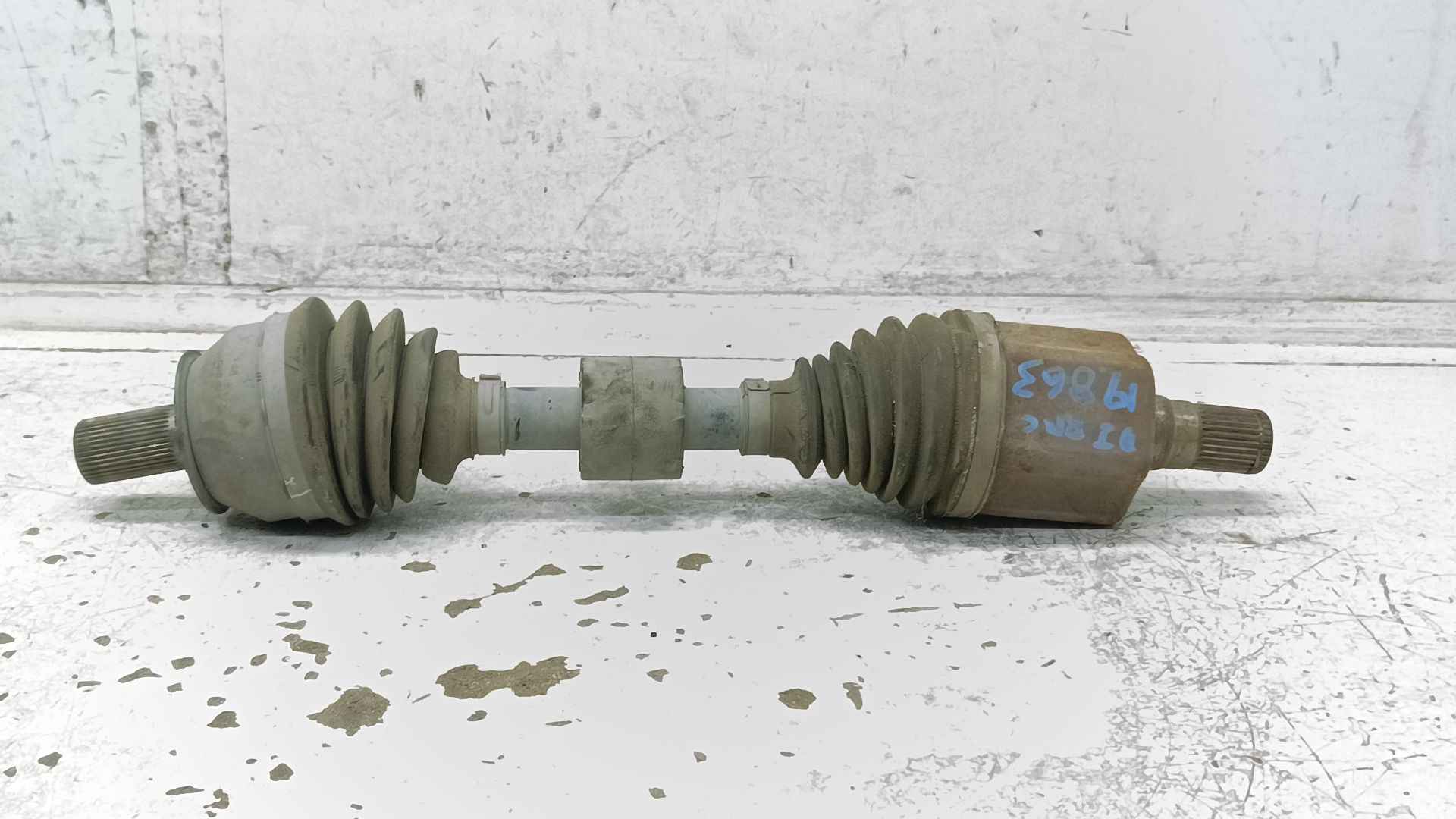 Recambio de transmision delantera izquierda para volvo v60 kombi plug-in hybrid awd referencia OEM IAM P31367531  