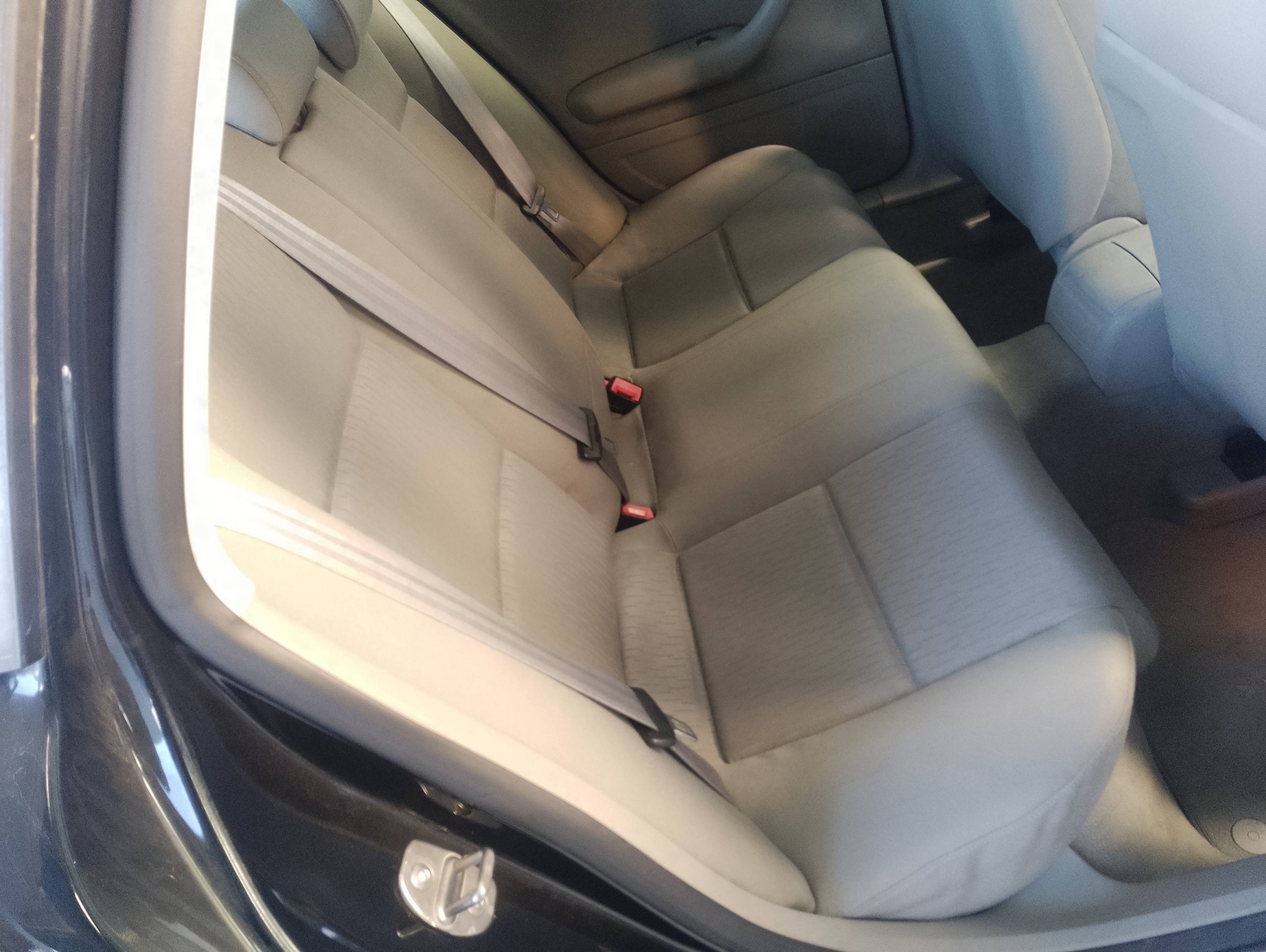 Recambio de asientos traseros para audi a4 berlina (8e) 2.0 referencia OEM IAM   