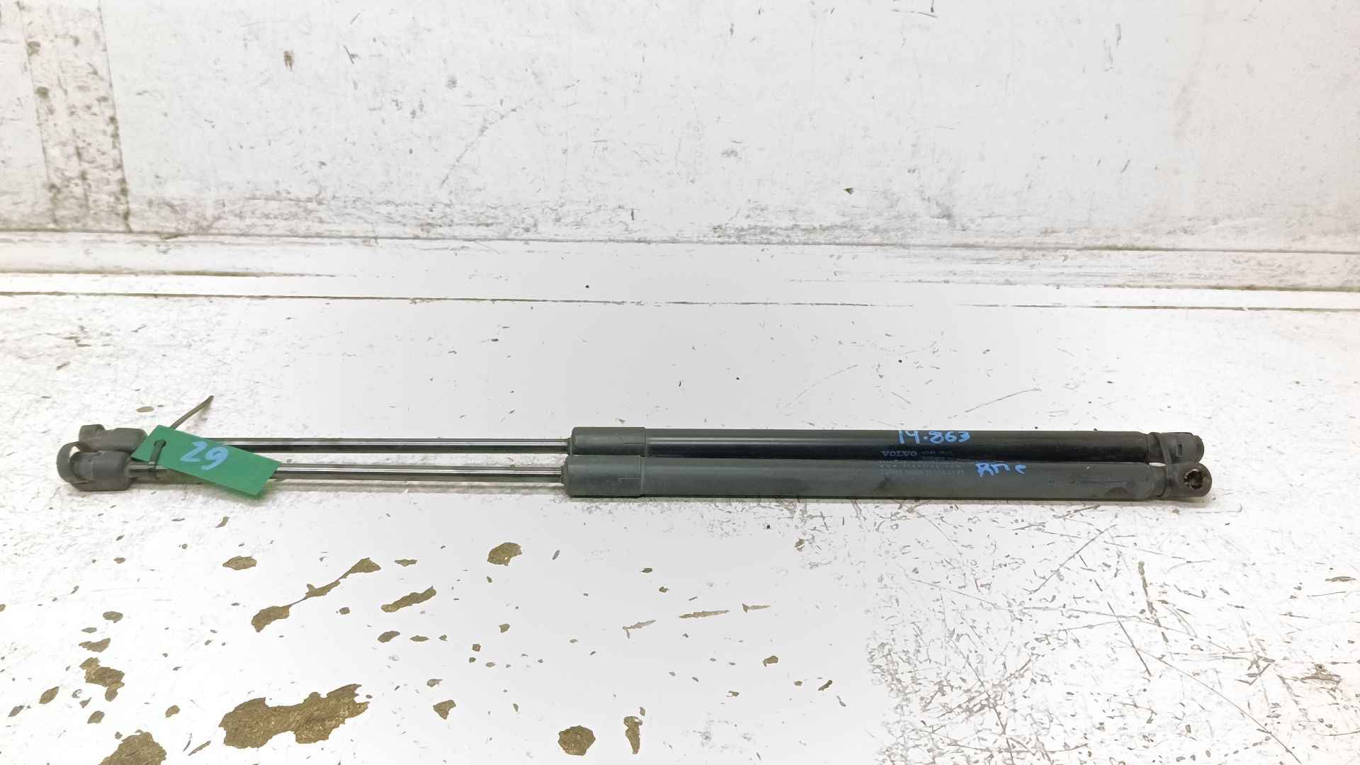 Recambio de amortiguadores maletero / porton para volvo v60 kombi plug-in hybrid awd referencia OEM IAM 31395910  