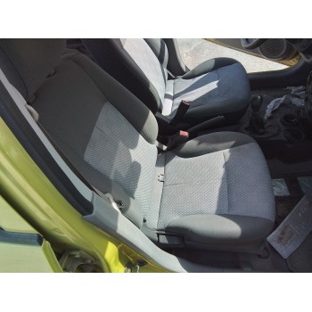 ASIENTO DELANTERO DERECHO 
