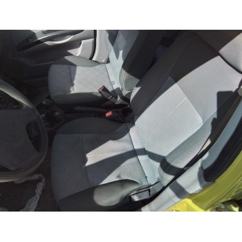 ASIENTO DELANTERO IZQUIERDO 