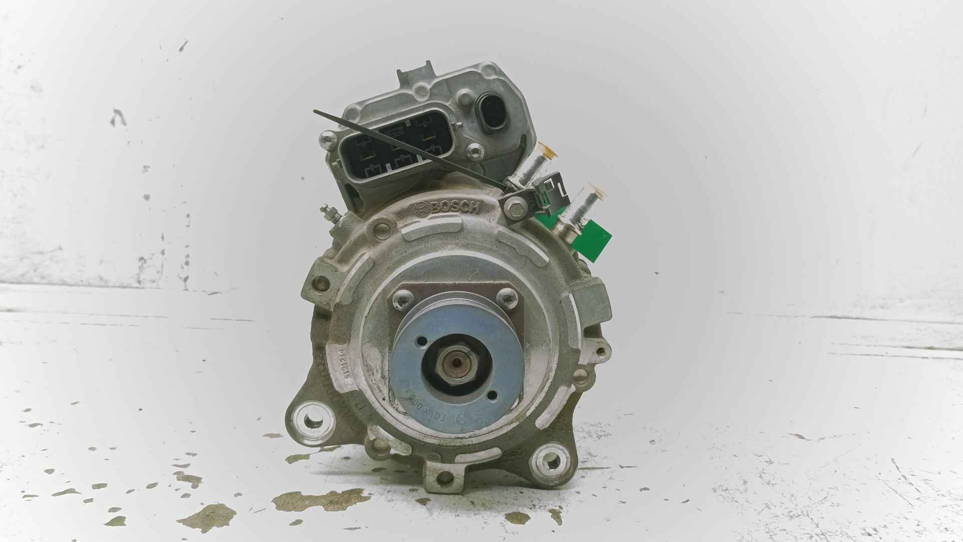Recambio de alternador para volvo v60 kombi plug-in hybrid awd referencia OEM IAM   