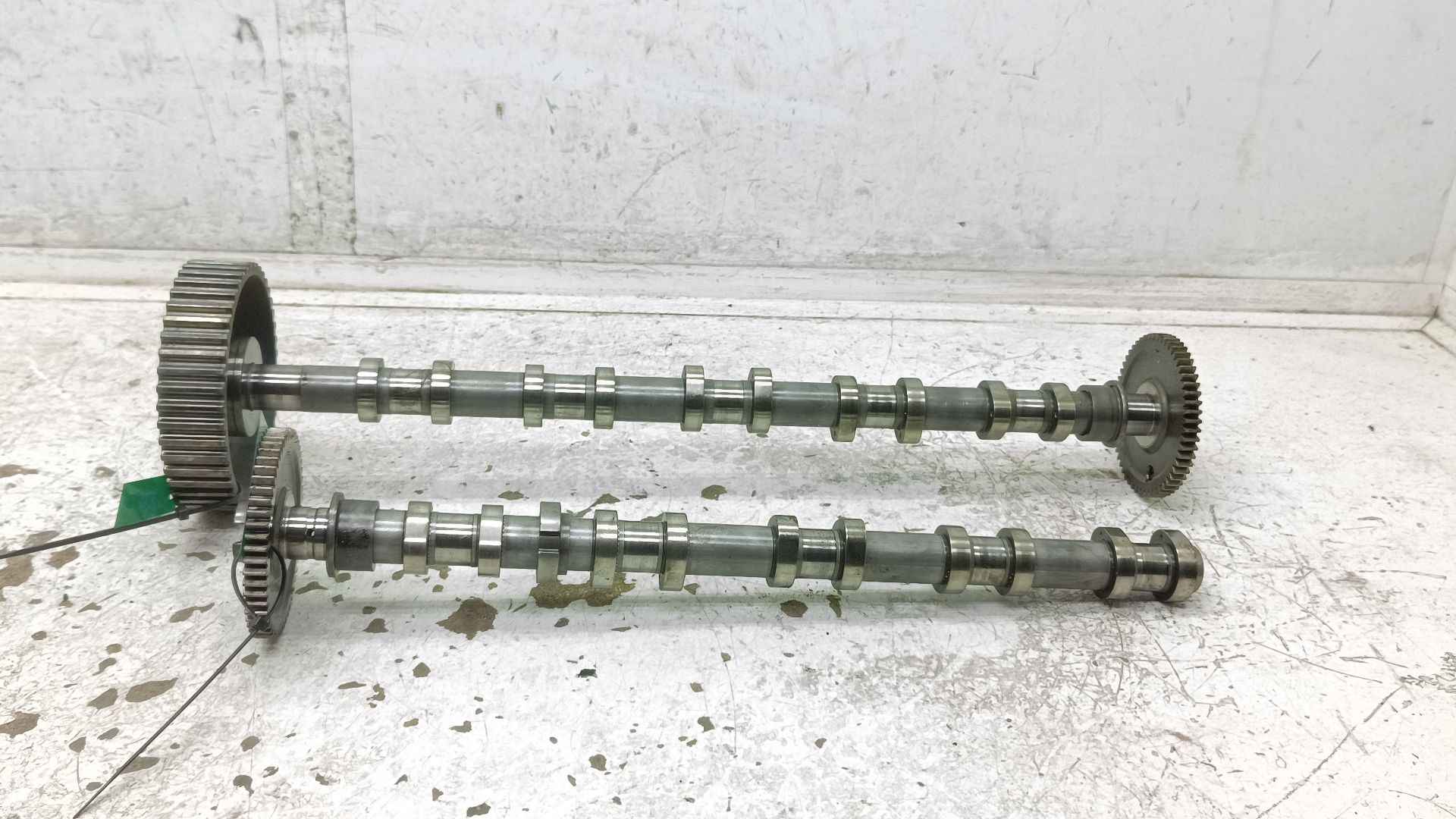 Recambio de arbol de levas para volvo v60 kombi plug-in hybrid awd referencia OEM IAM   