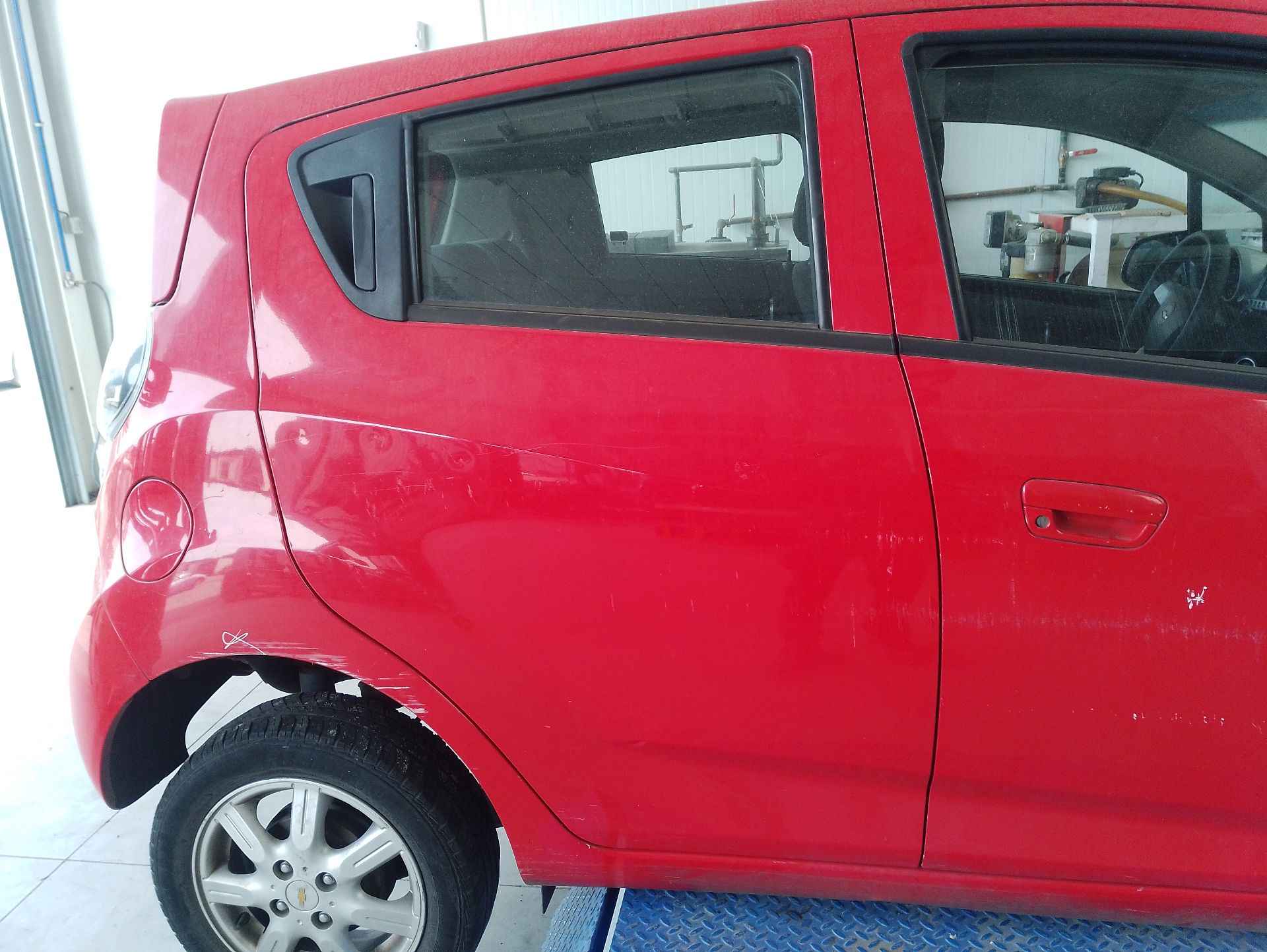 Recambio de puerta trasera derecha para chevrolet spark (m300) 1.0 referencia OEM IAM   