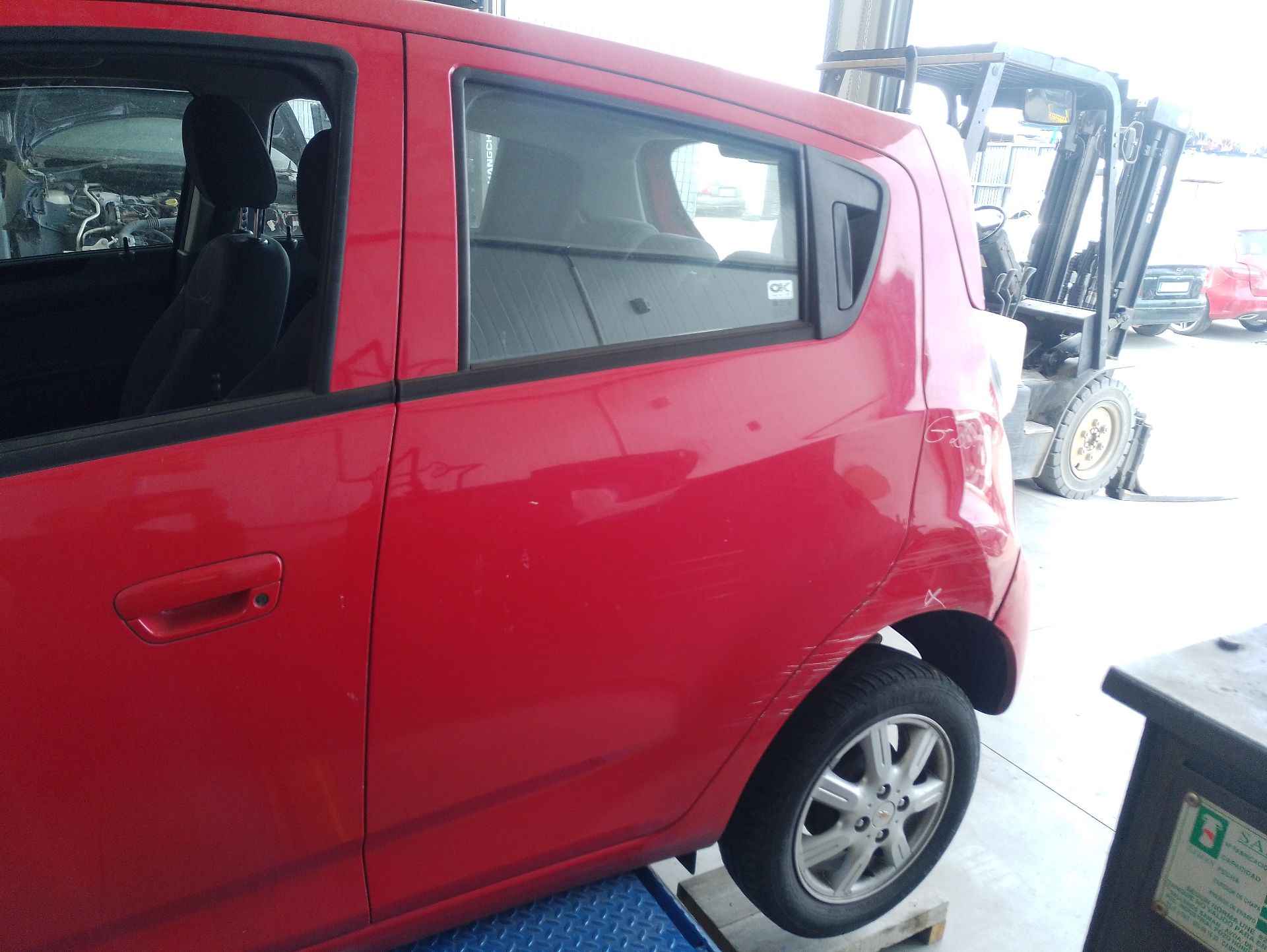Recambio de puerta trasera izquierda para chevrolet spark (m300) 1.0 referencia OEM IAM   