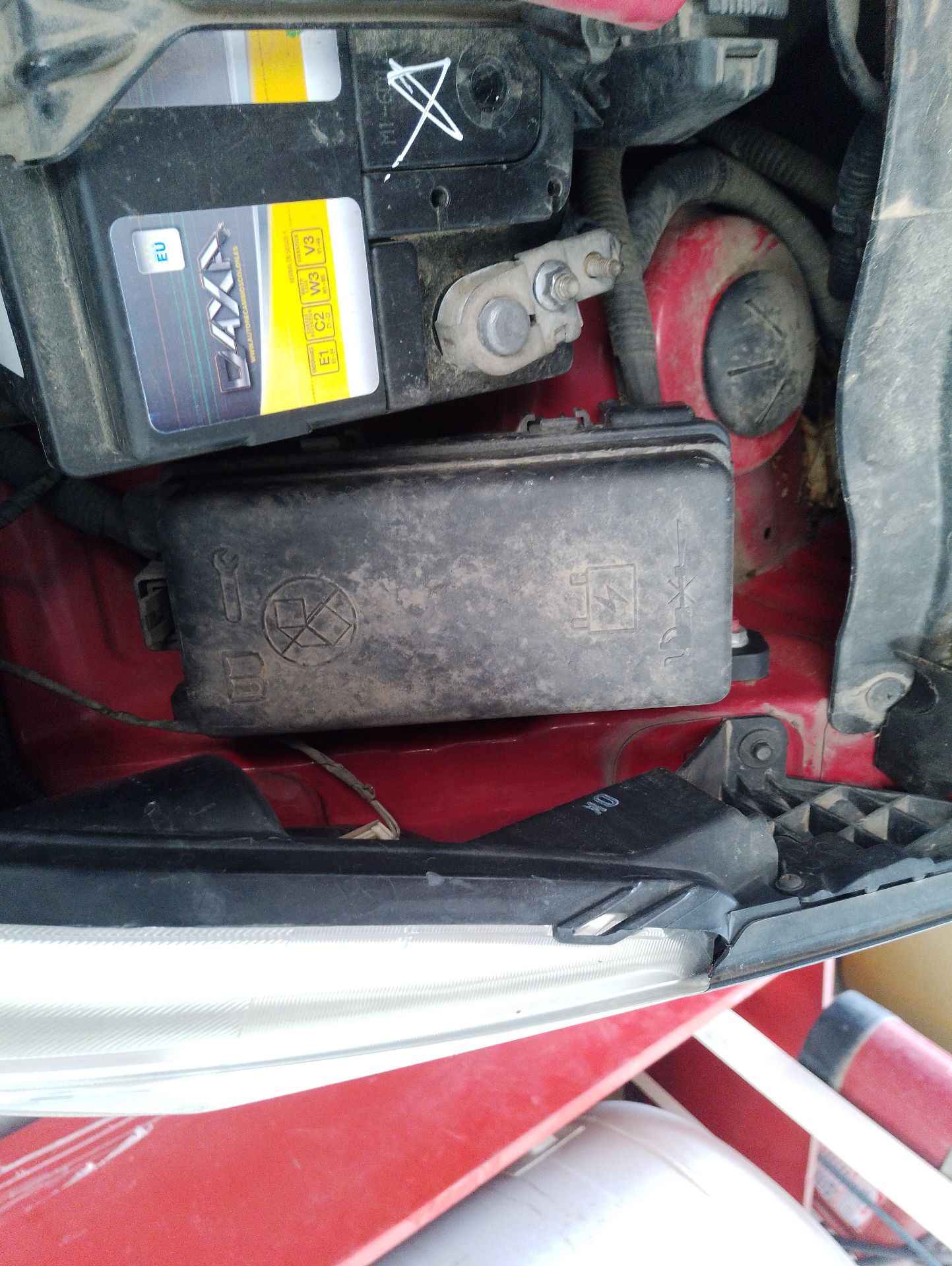 Recambio de caja reles / fusibles para chevrolet spark (m300) 1.0 referencia OEM IAM   