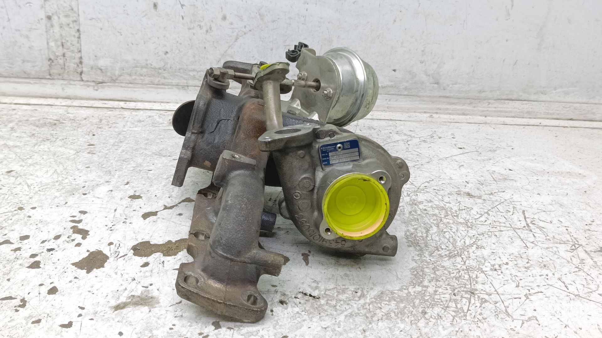 Recambio de turbocompresor para volvo v60 kombi plug-in hybrid awd referencia OEM IAM 36010146 50249922 