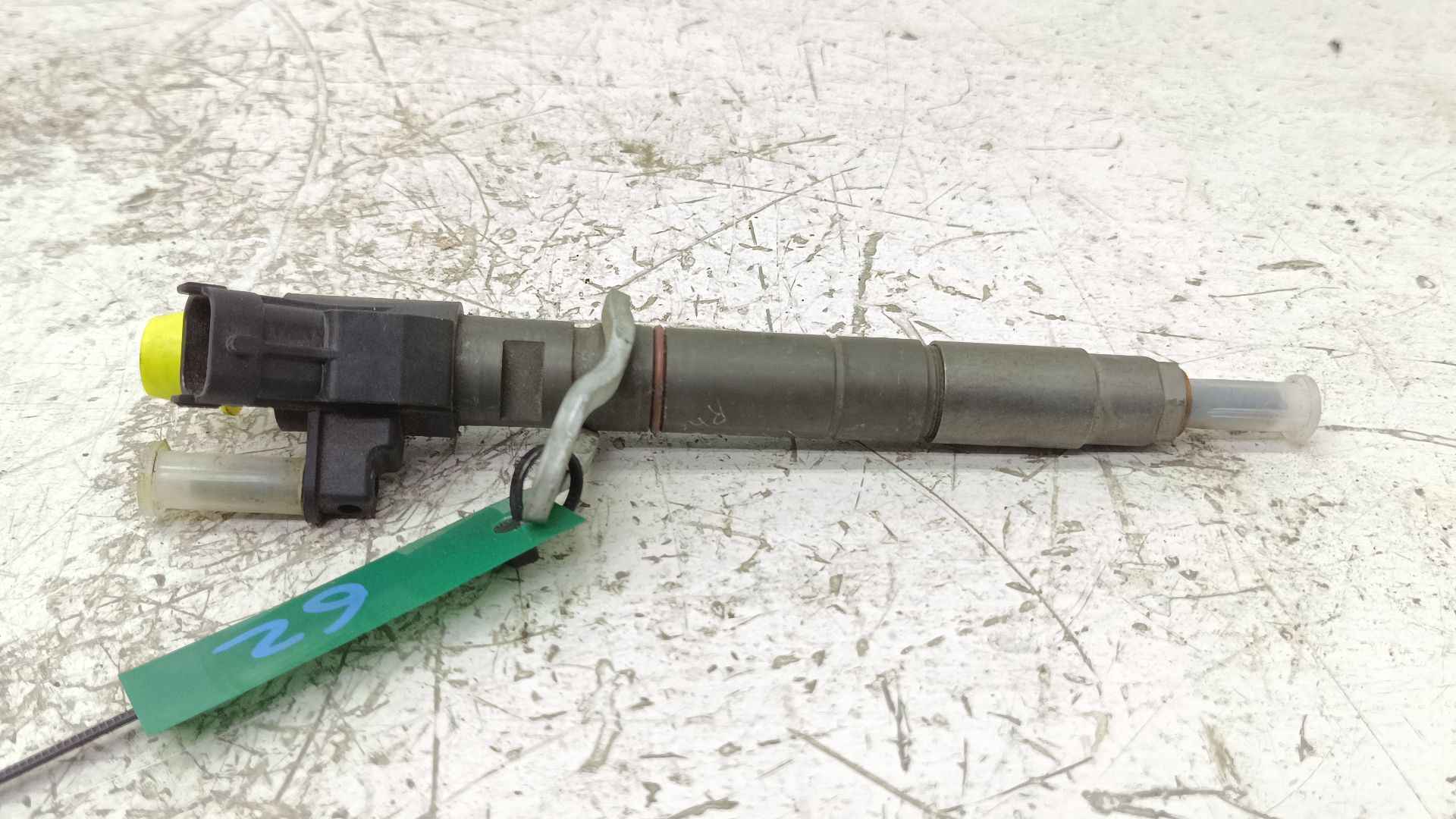 Recambio de inyector para volvo v60 kombi plug-in hybrid awd referencia OEM IAM 31272690 0445116016 