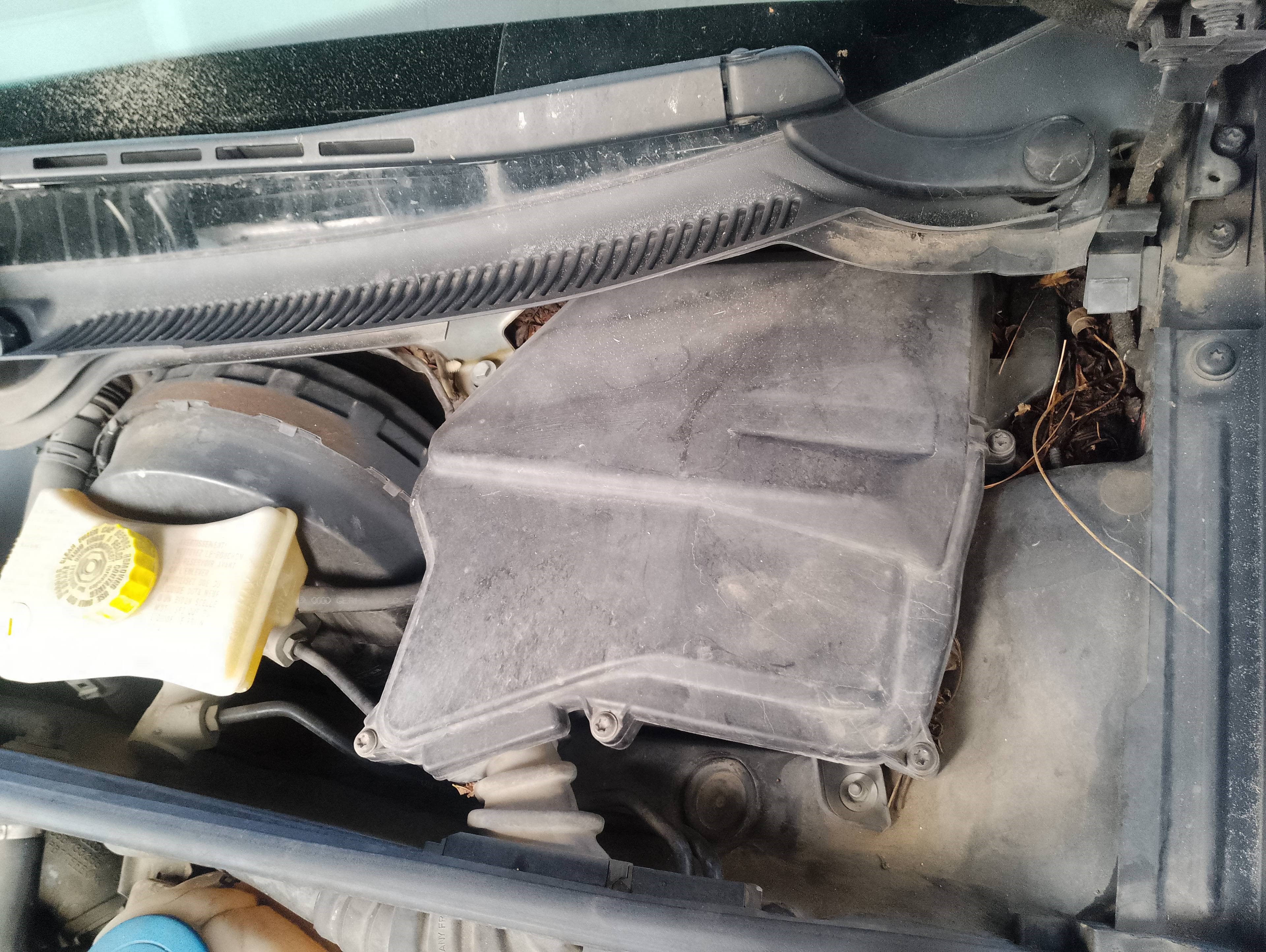 Recambio de caja reles / fusibles para audi a4 berlina (8e) 2.0 referencia OEM IAM   