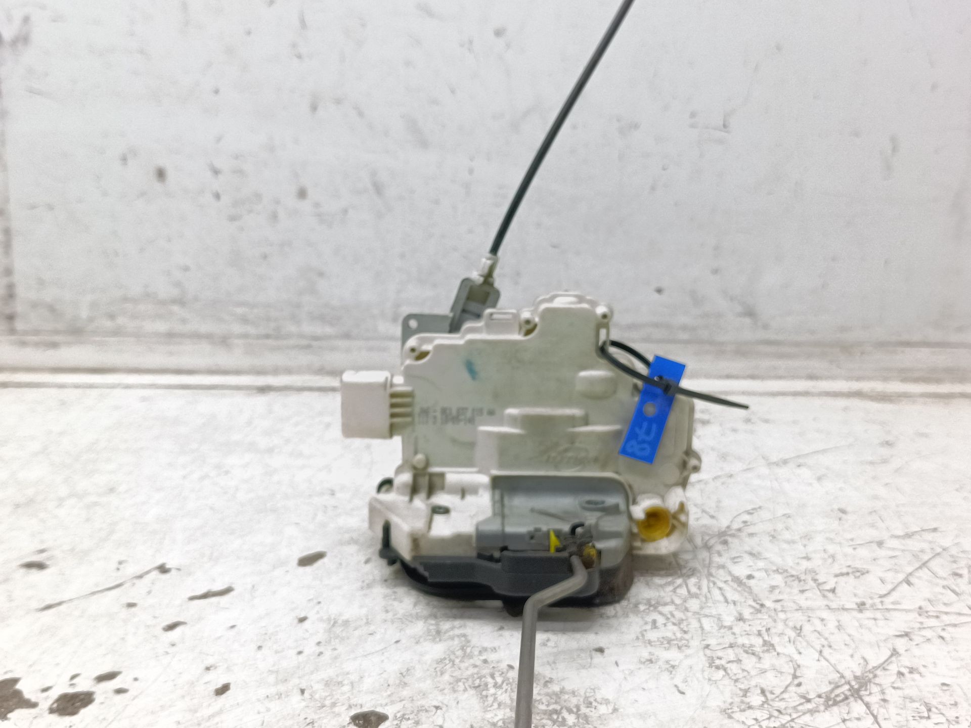 Recambio de cerradura puerta delantera izquierda para audi a4 berlina (8e) 2.0 referencia OEM IAM 8E1837015AA  