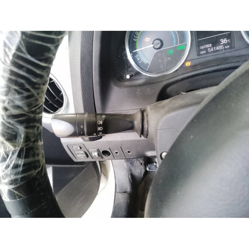 Recambio de mando intermitentes para toyota auris hybrid active referencia OEM IAM   