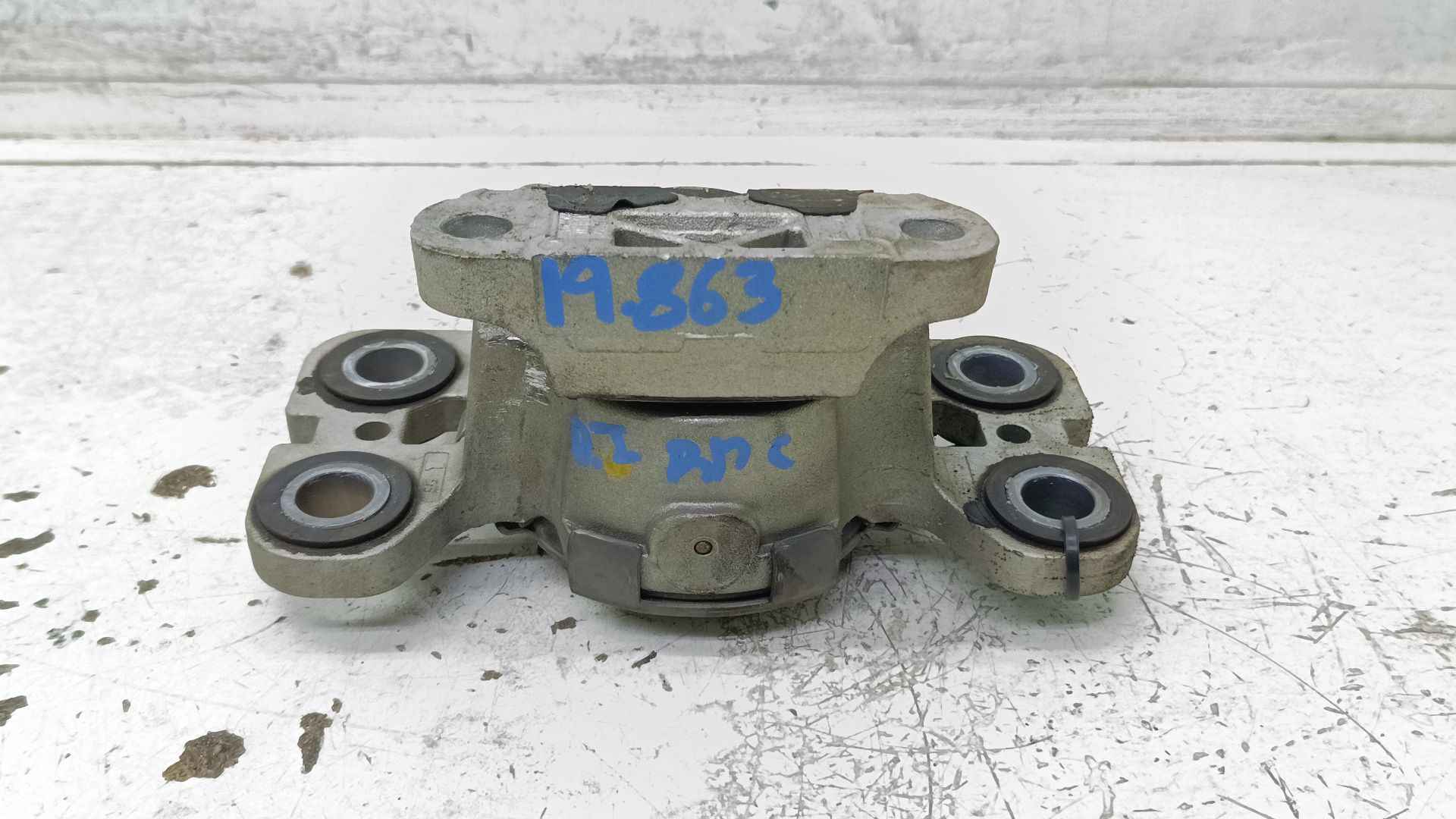 Recambio de soporte motor delantero izquierdo para volvo v60 kombi plug-in hybrid awd referencia OEM IAM 3131687502  