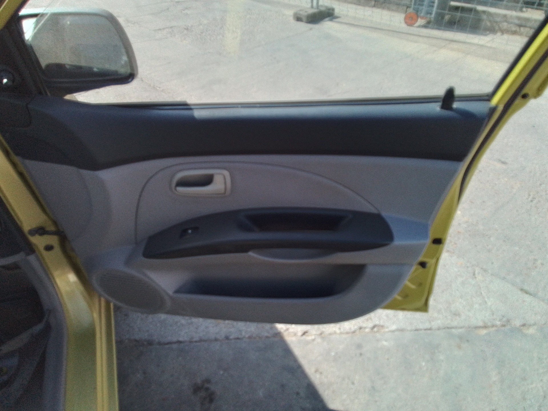 Recambio de guarnecido puerta delantera derecha para kia picanto 1.1 active referencia OEM IAM   