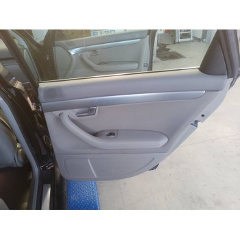 GUARNECIDO PUERTA TRASERA DERECHA 8E0867306 