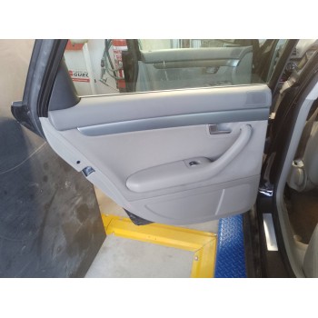 GUARNECIDO PUERTA TRASERA IZQUIERDA 8E0867305 