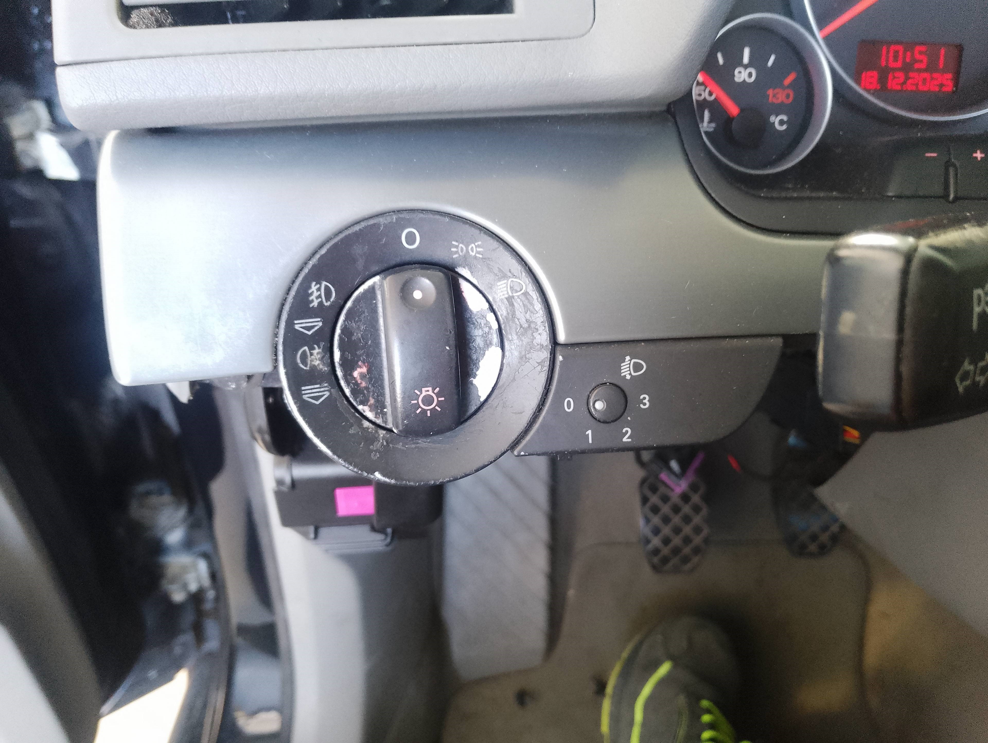 Recambio de mando luces para audi a4 berlina (8e) 2.0 referencia OEM IAM   