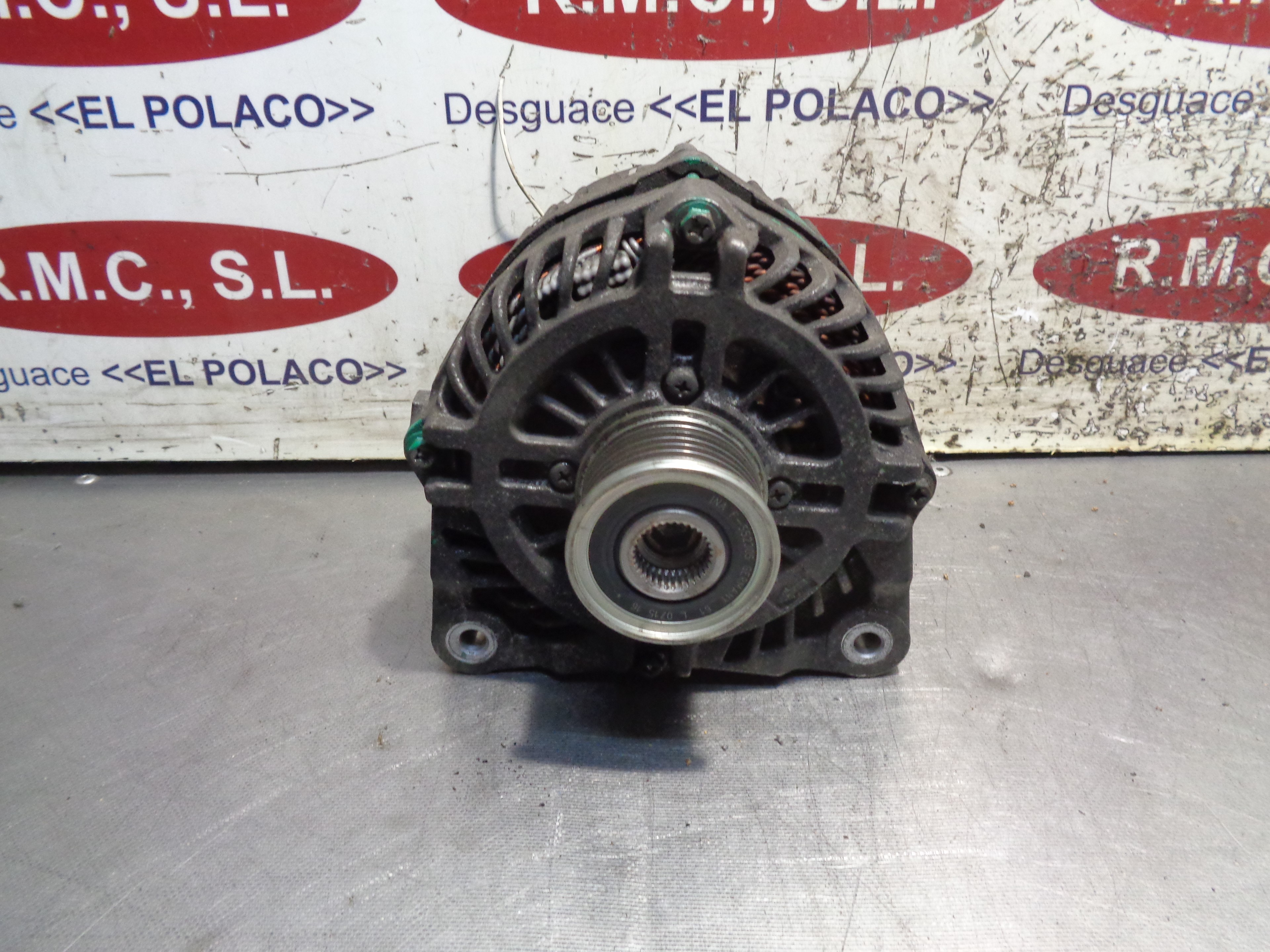 Recambio de alternador para nissan nv400 pritsche 2.3 dci diesel cat referencia OEM IAM 231001822  