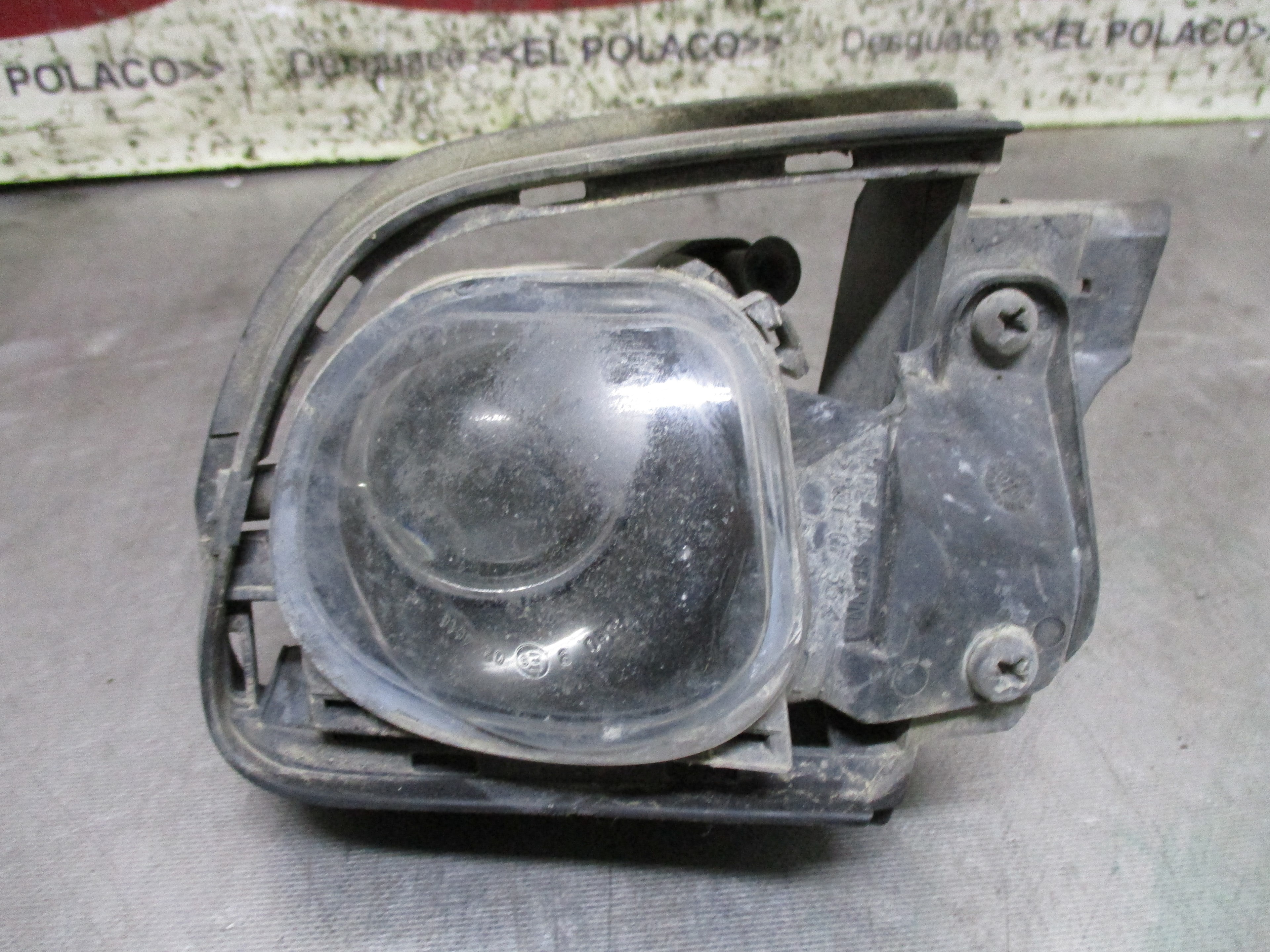 Recambio de faro antiniebla izquierdo para audi a6 avant (4b5) 2.4 (121kw) referencia OEM IAM   