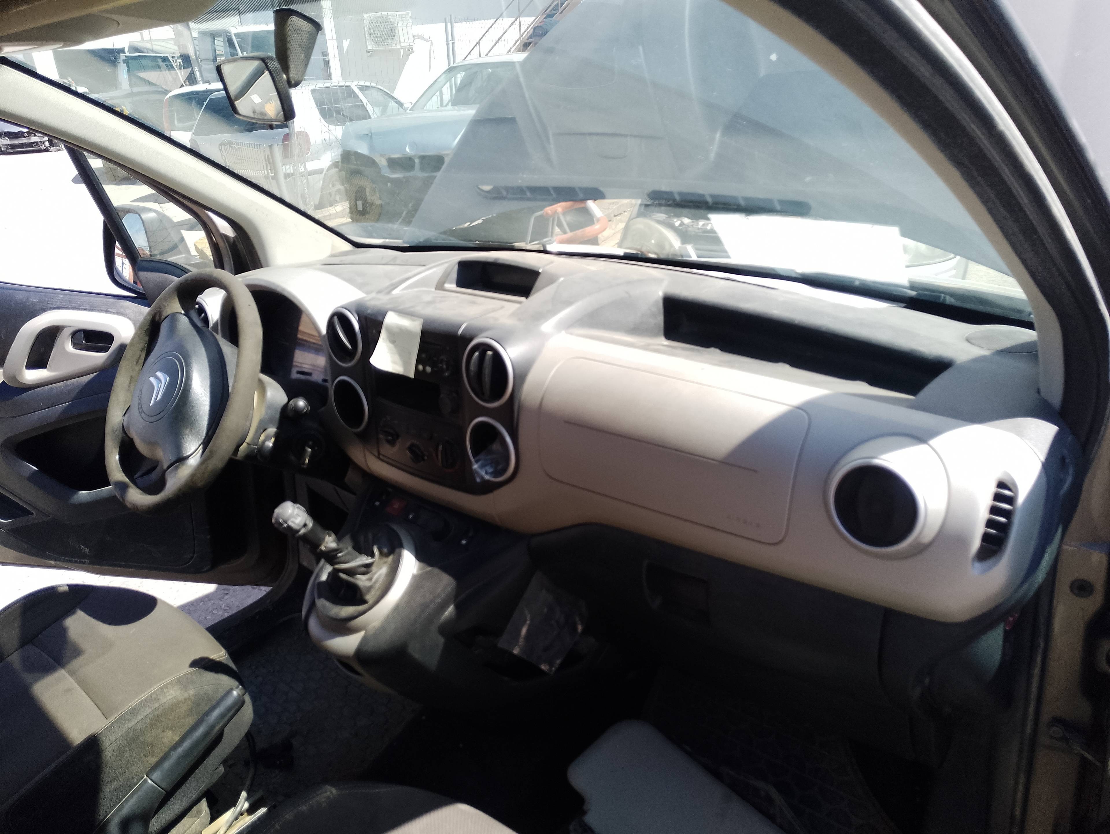 Recambio de salpicadero para citroën berlingo station wagon xtr referencia OEM IAM   