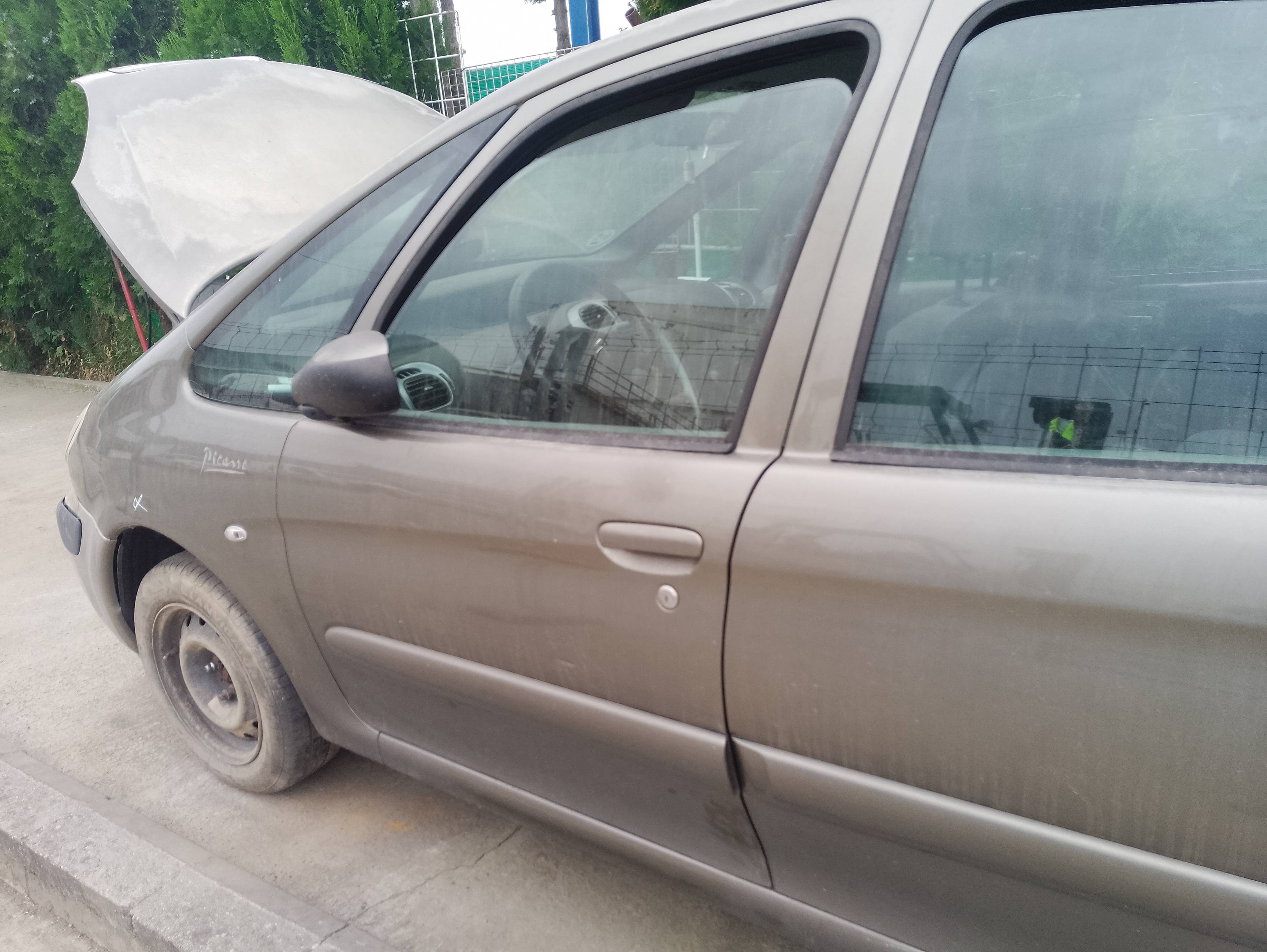 Recambio de puerta delantera izquierda para citroën xsara picasso 1.6 hdi 90 exclusive referencia OEM IAM   