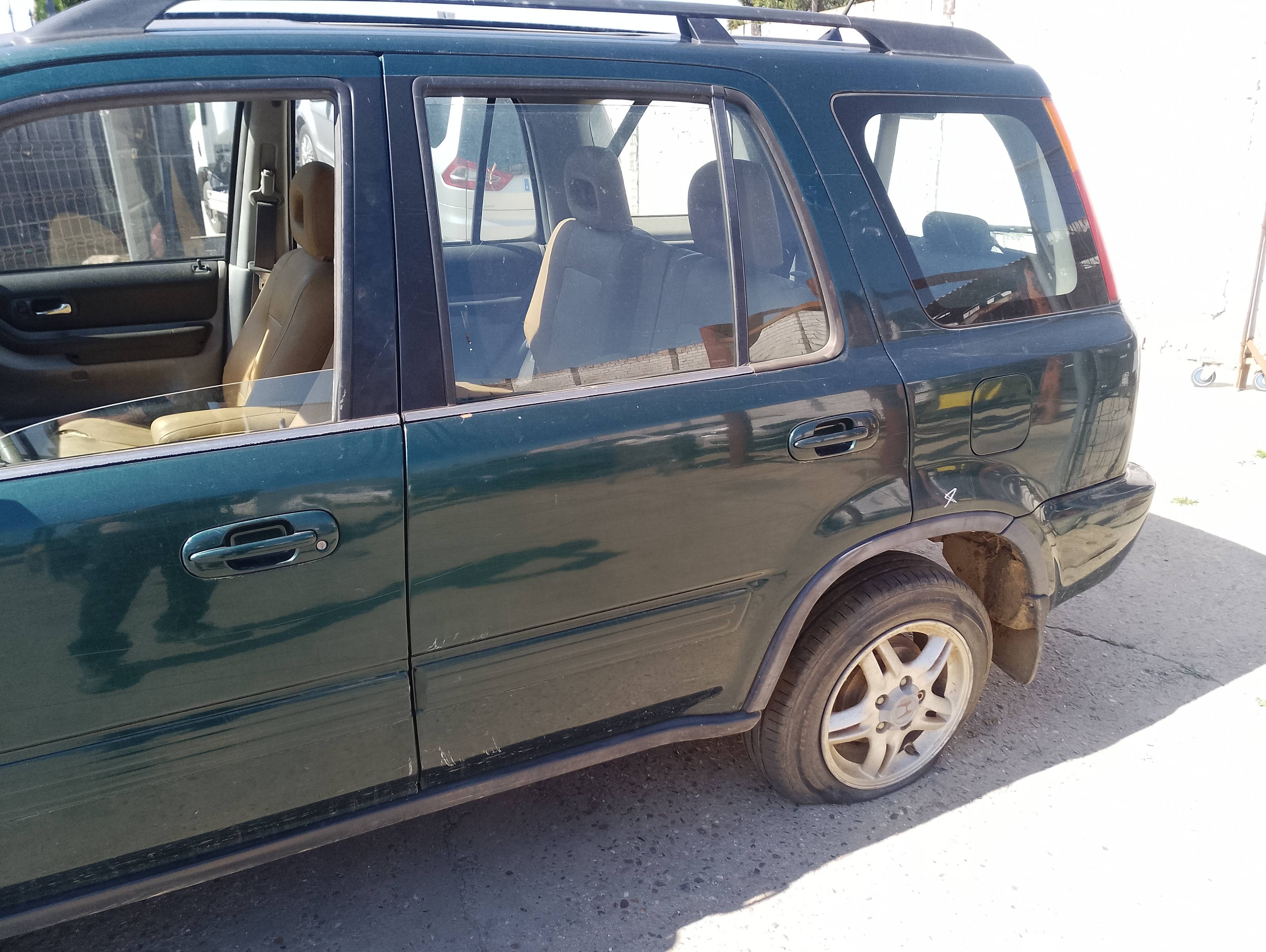 Recambio de puerta trasera izquierda para honda cr-v (rd1/3) básico (rd1) referencia OEM IAM   