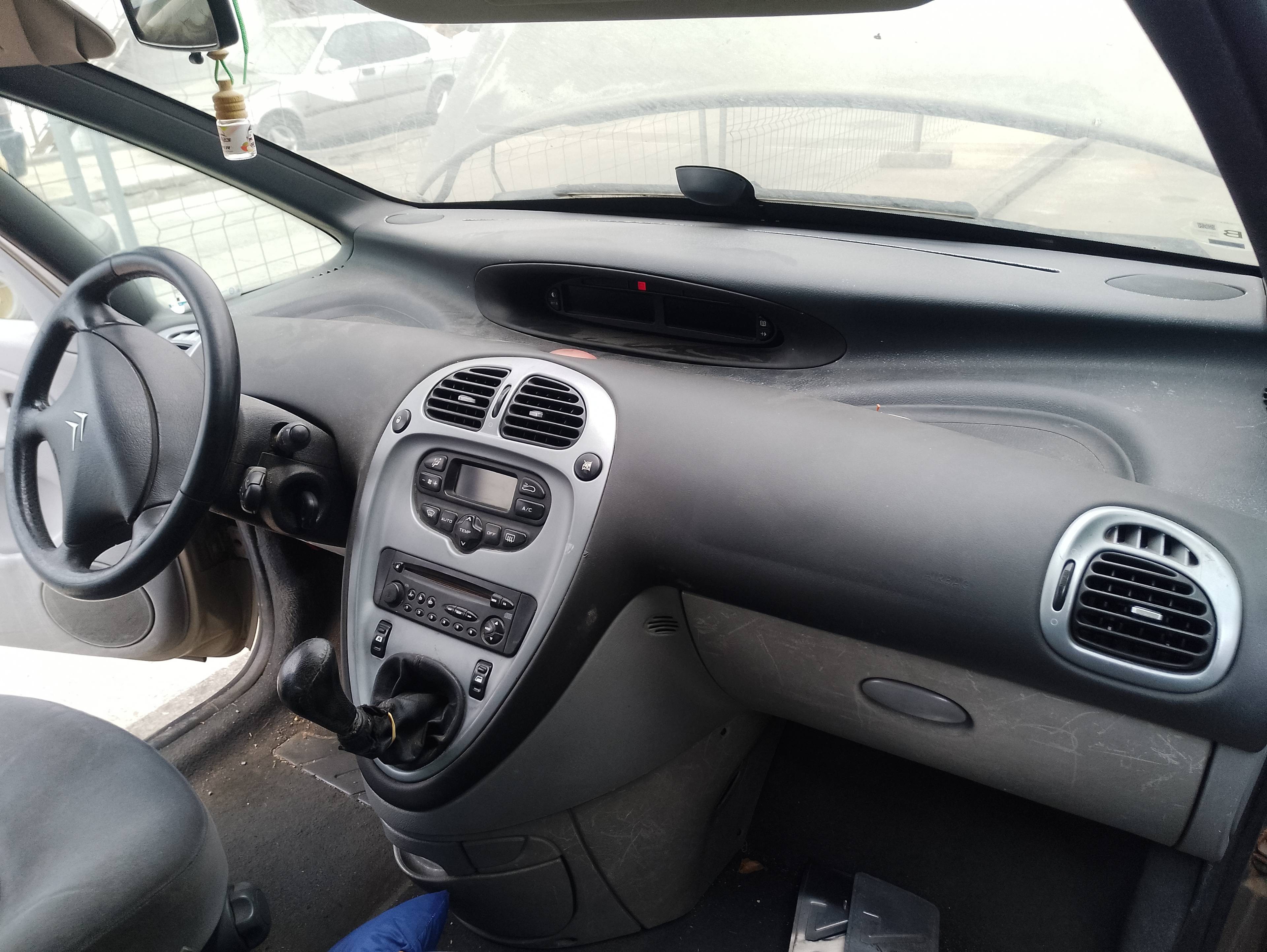 Recambio de salpicadero para citroën xsara picasso 1.6 hdi 90 exclusive referencia OEM IAM   