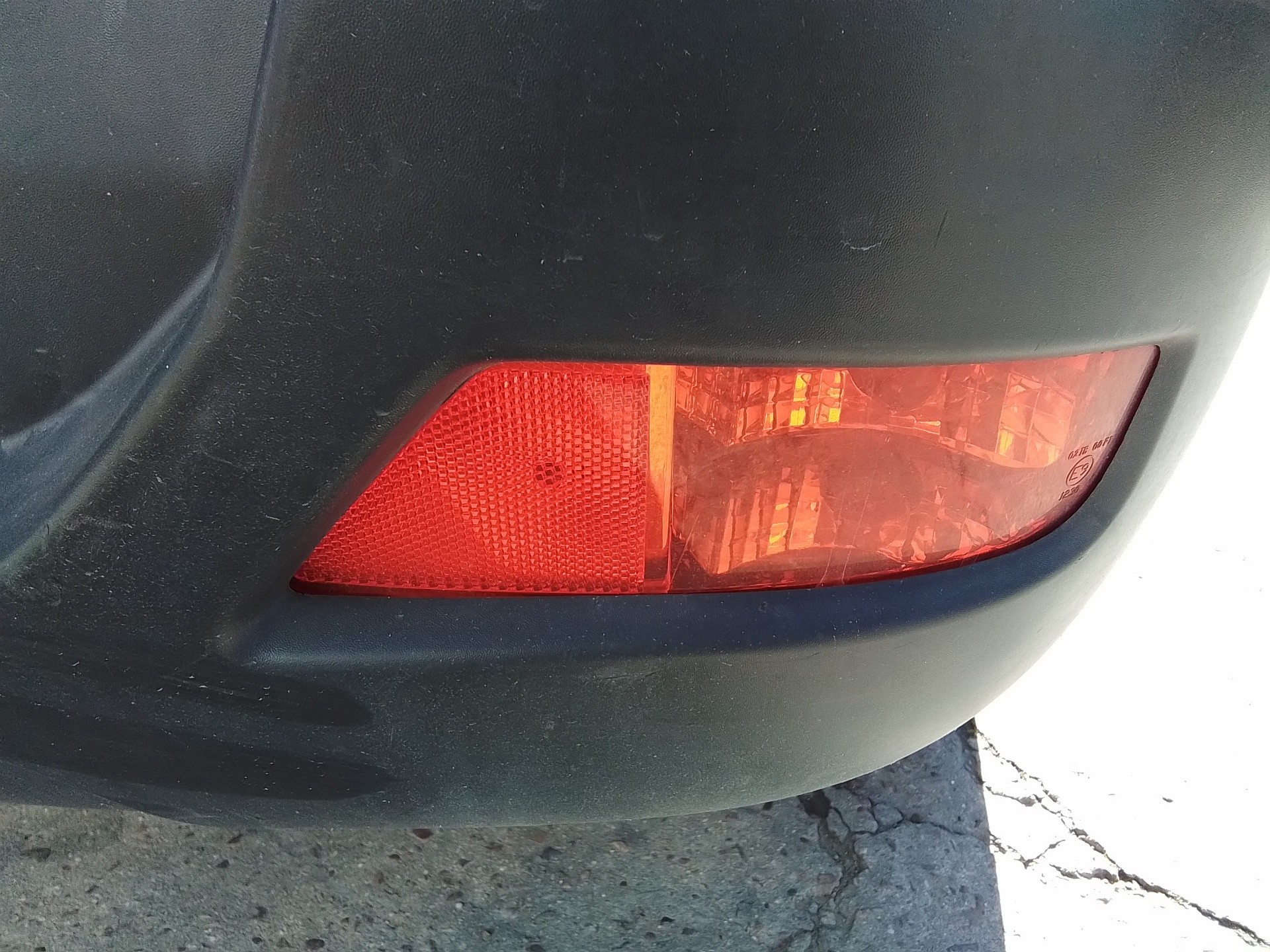 Recambio de faro antiniebla trasero derecho para peugeot 3008 premium referencia OEM IAM   